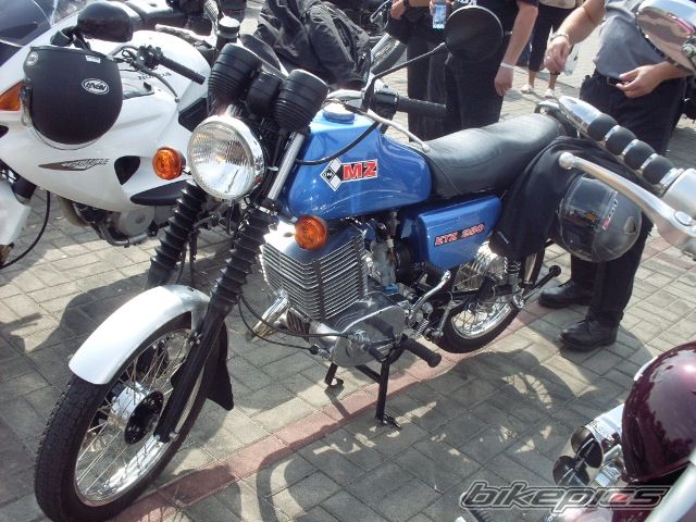 Photo 2443587