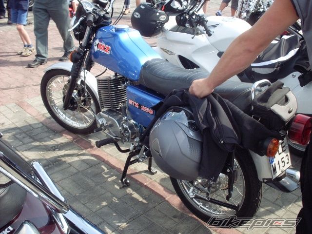 Photo 2443590