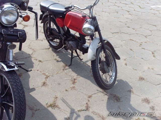 Photo 2443593