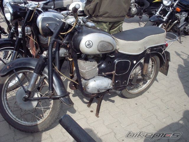Photo 2443606