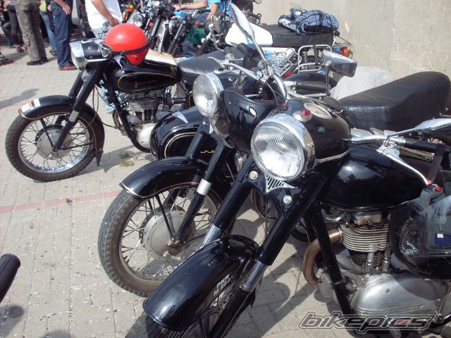 Photo 2443618