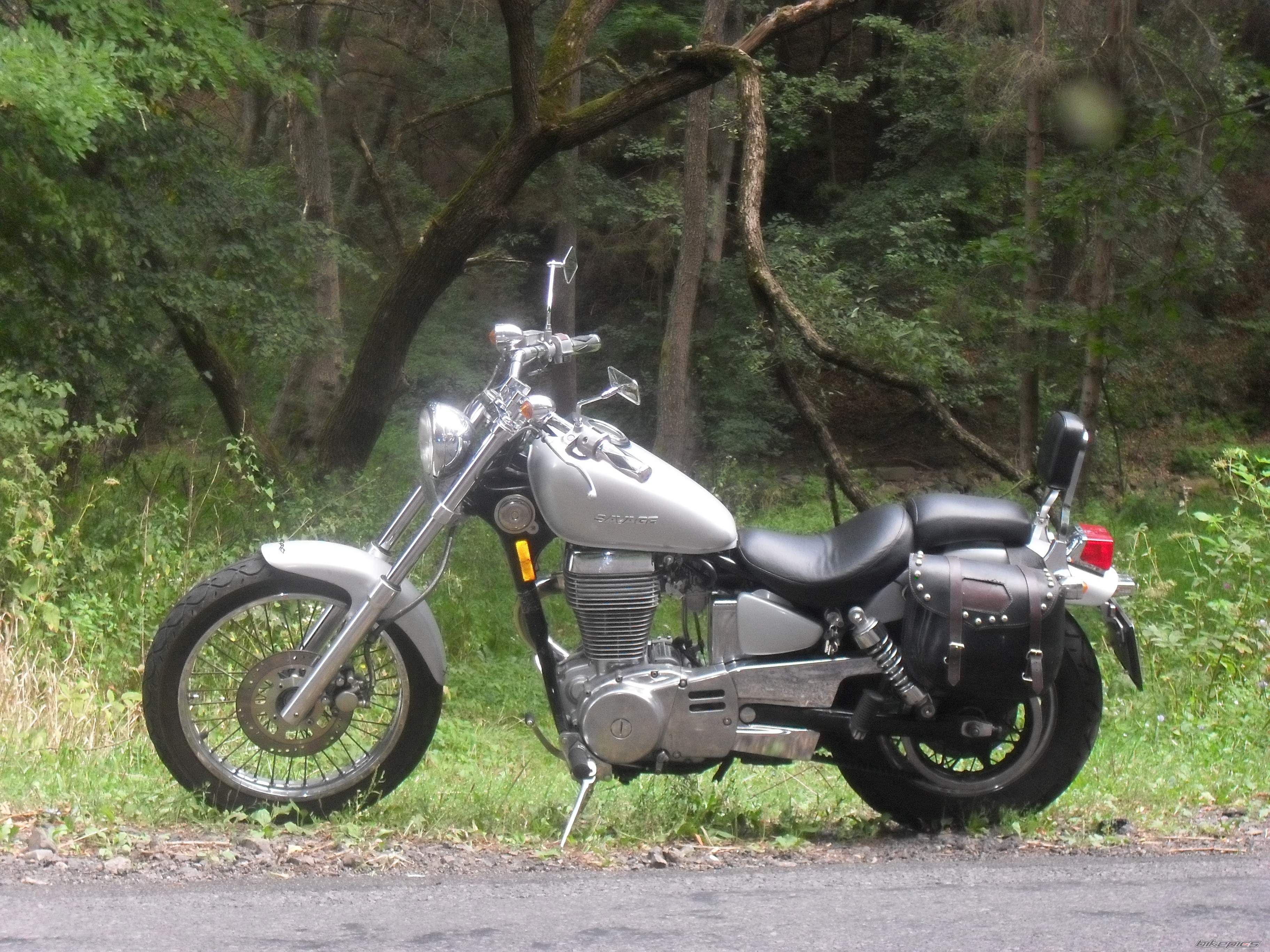 Photo 2443649