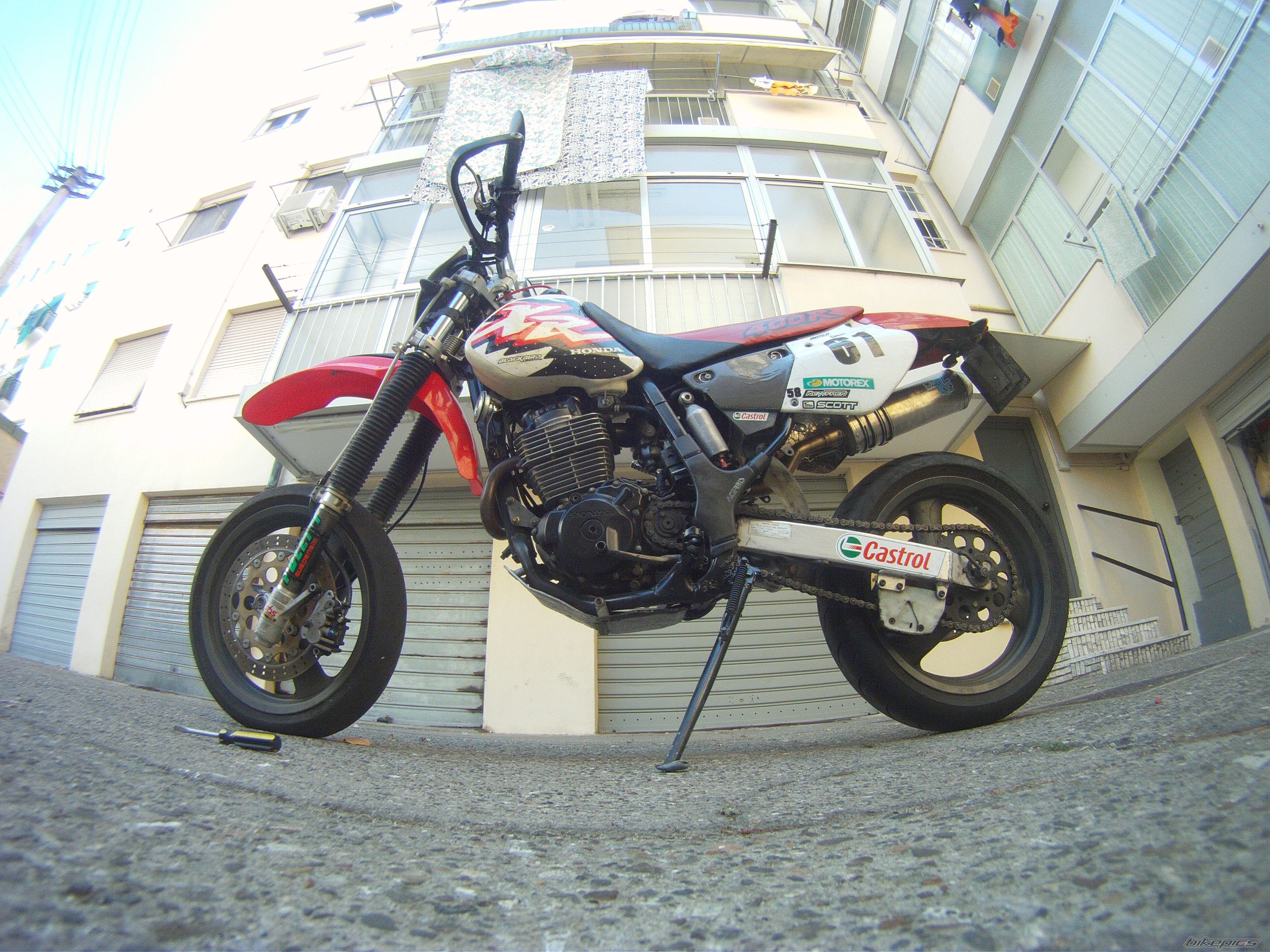 Photo 2443771