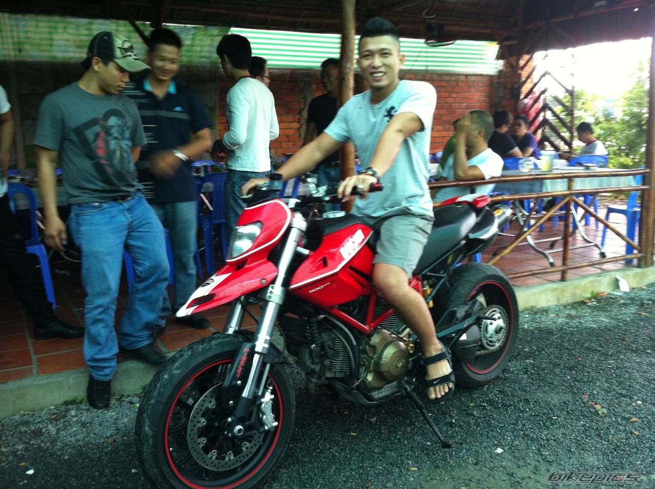 Photo 2443921