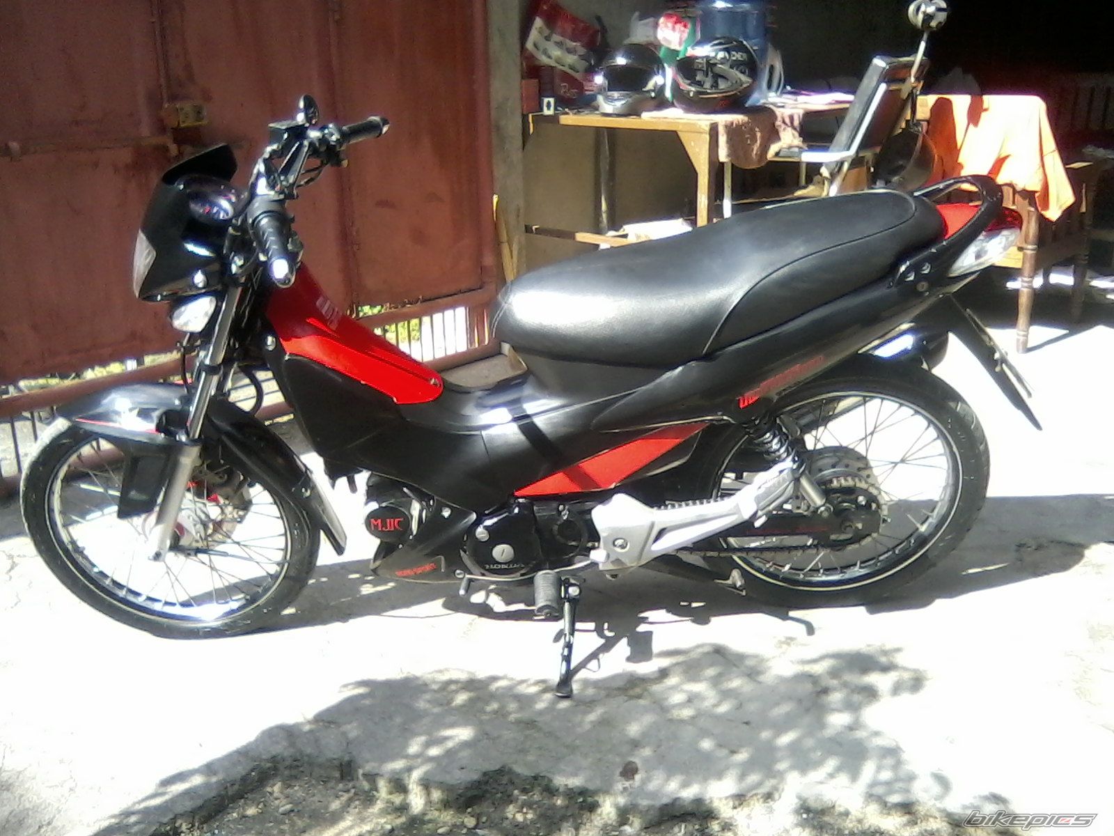 Photo 2444432
