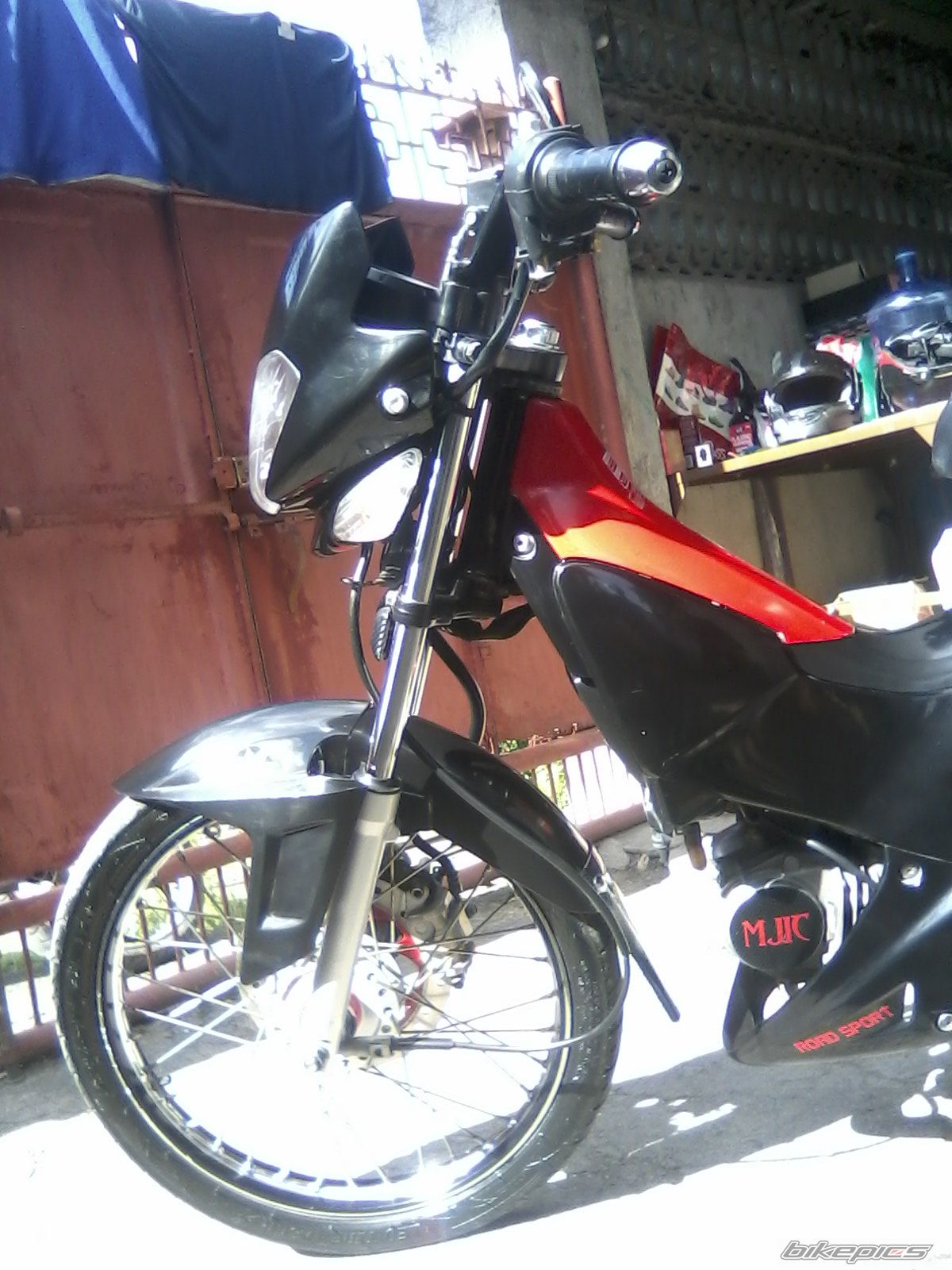 Photo 2444435