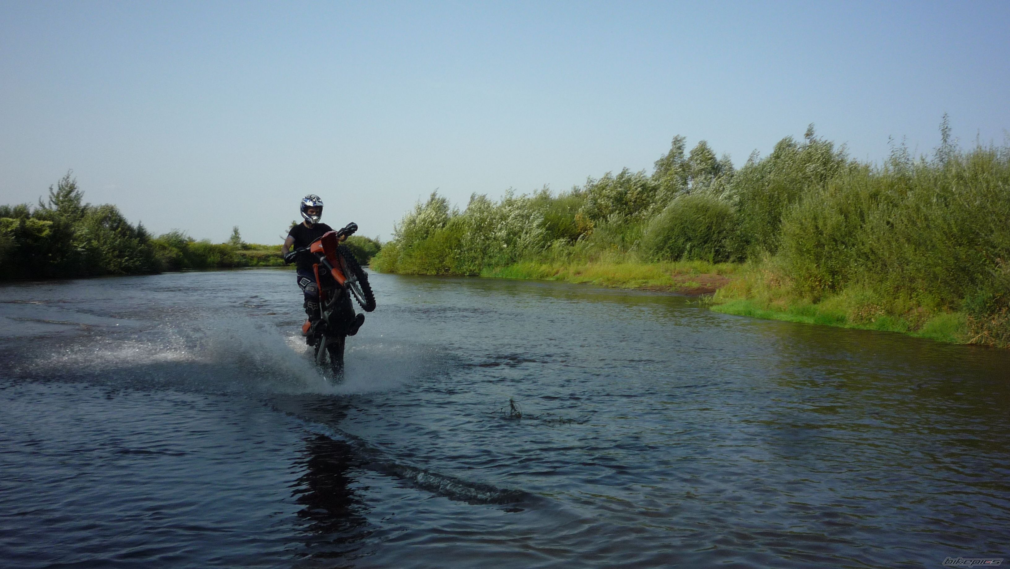 Photo 2444665