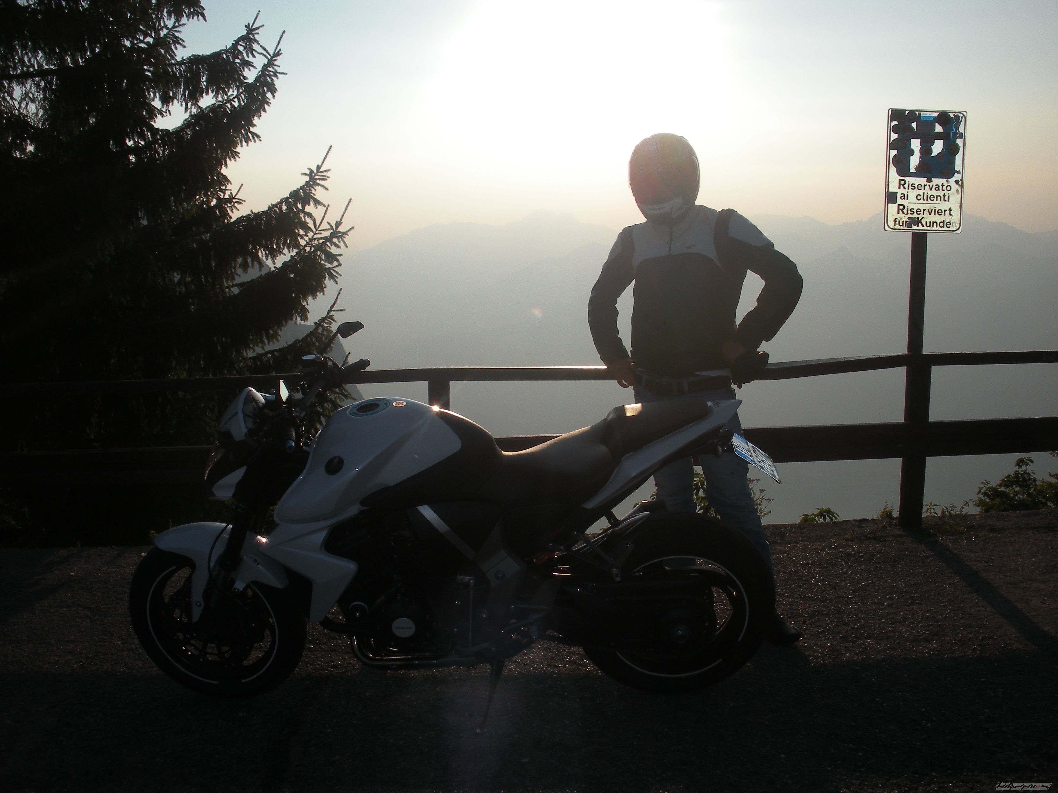 Photo 2445248