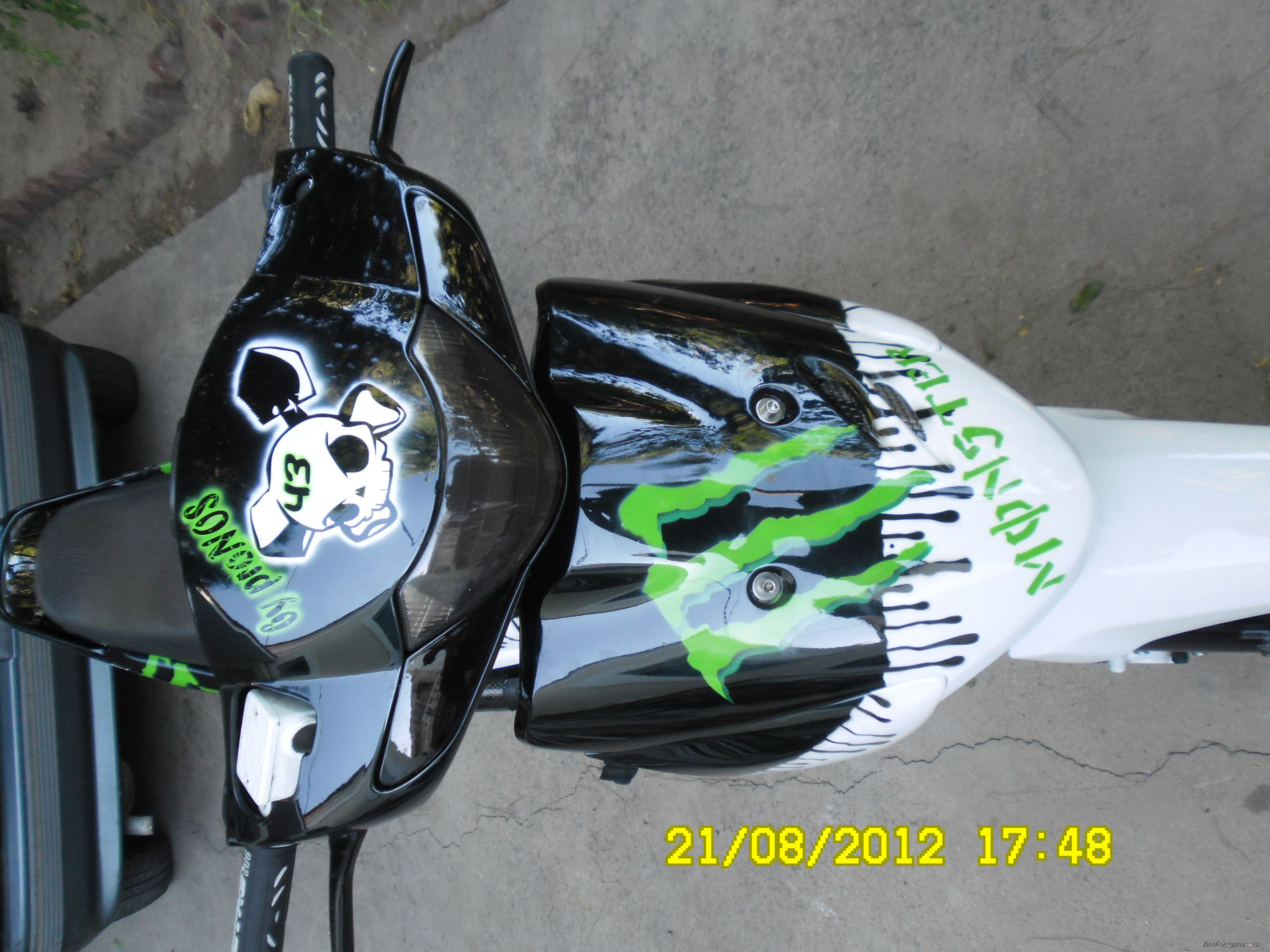 Photo 2445398