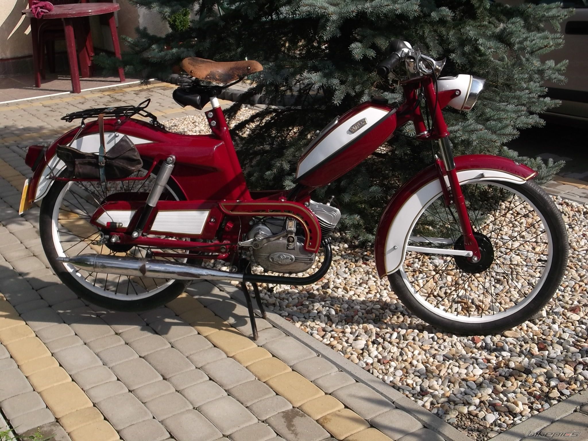 Photo 2446023