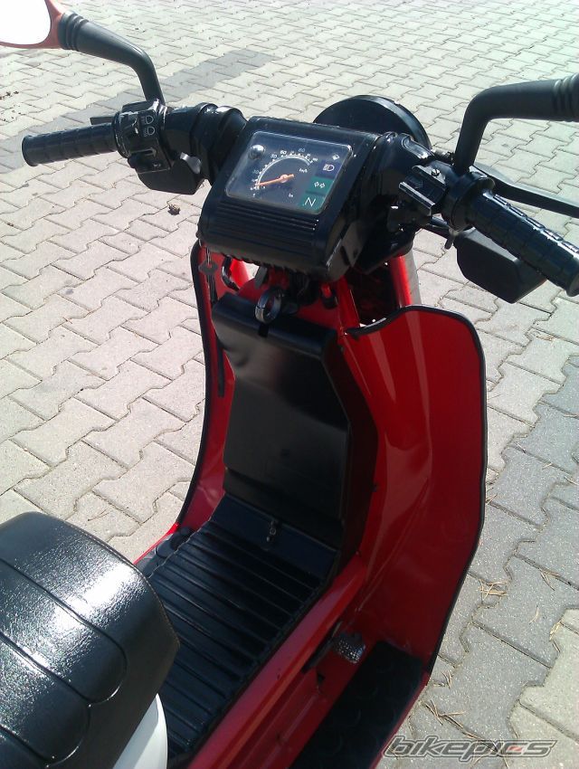 Photo 2446159