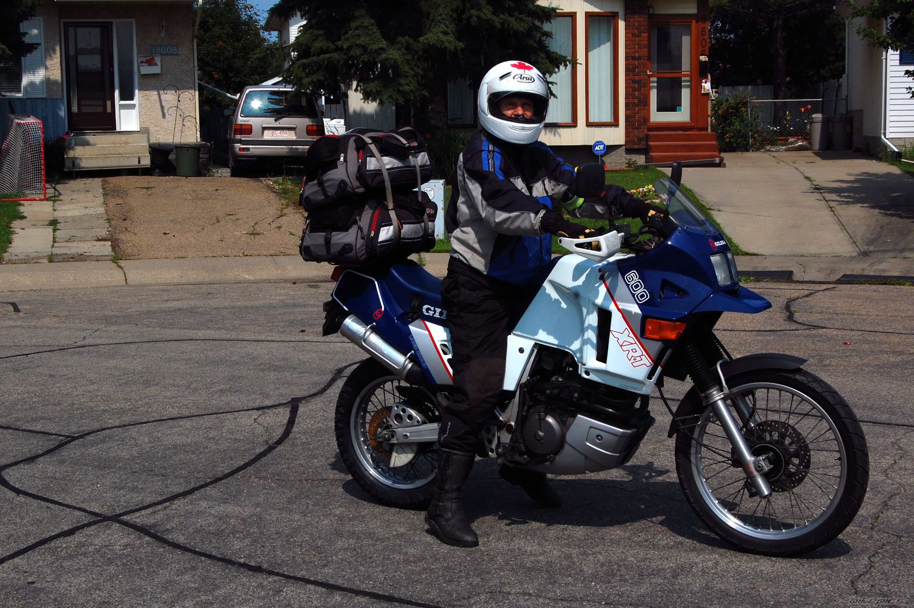 Photo 2446342