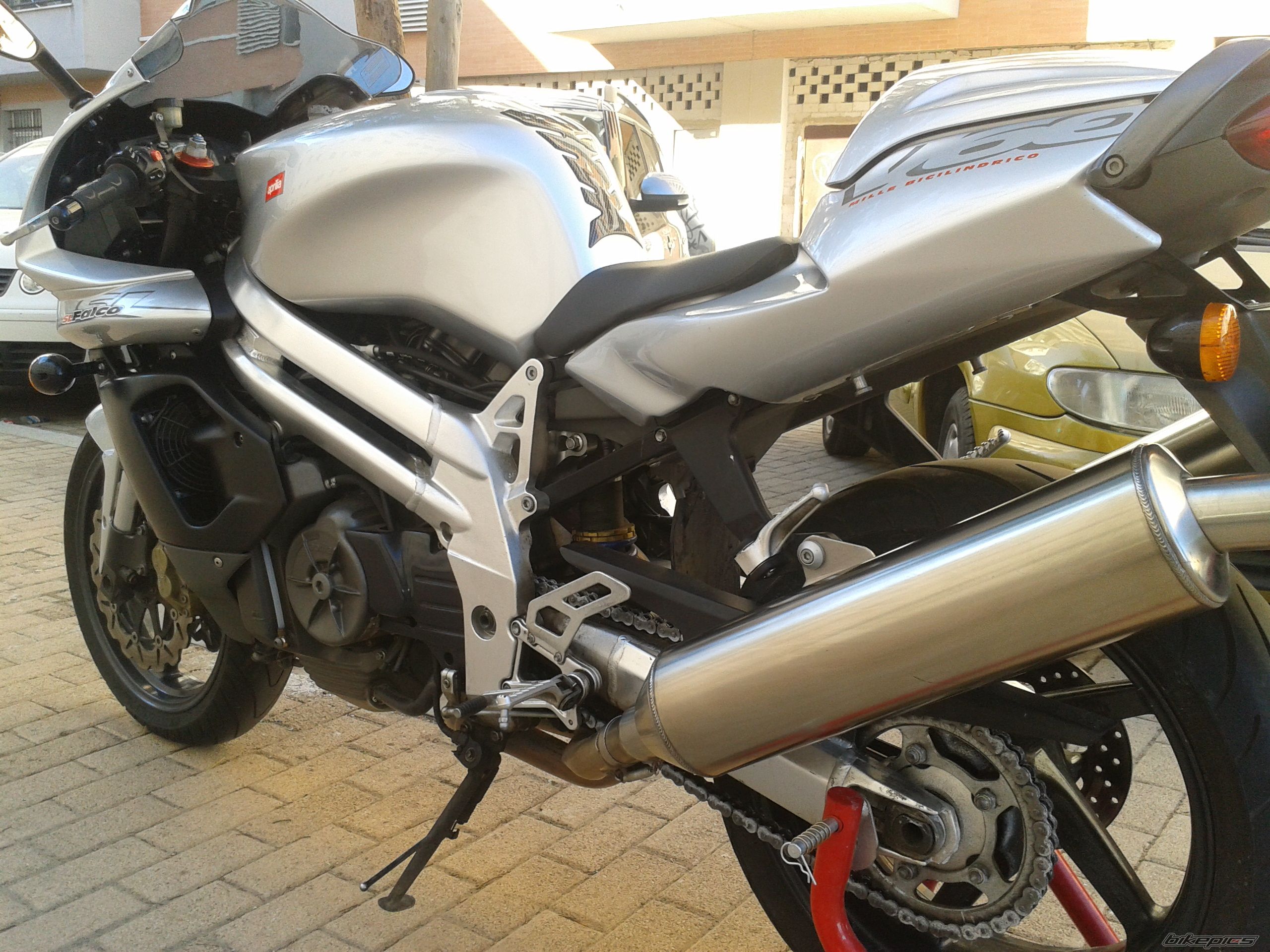 Photo 2446657