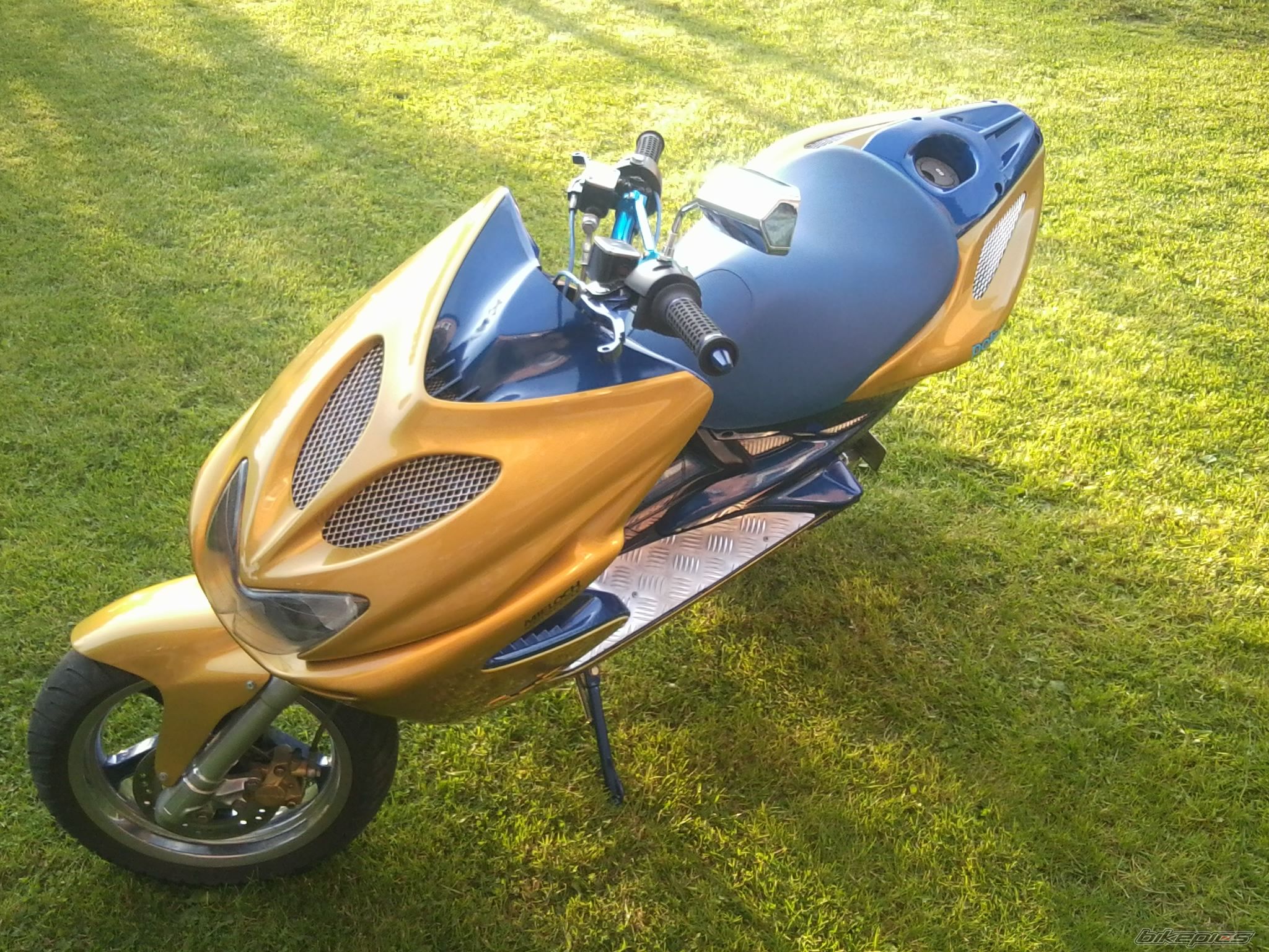 Photo 2446835