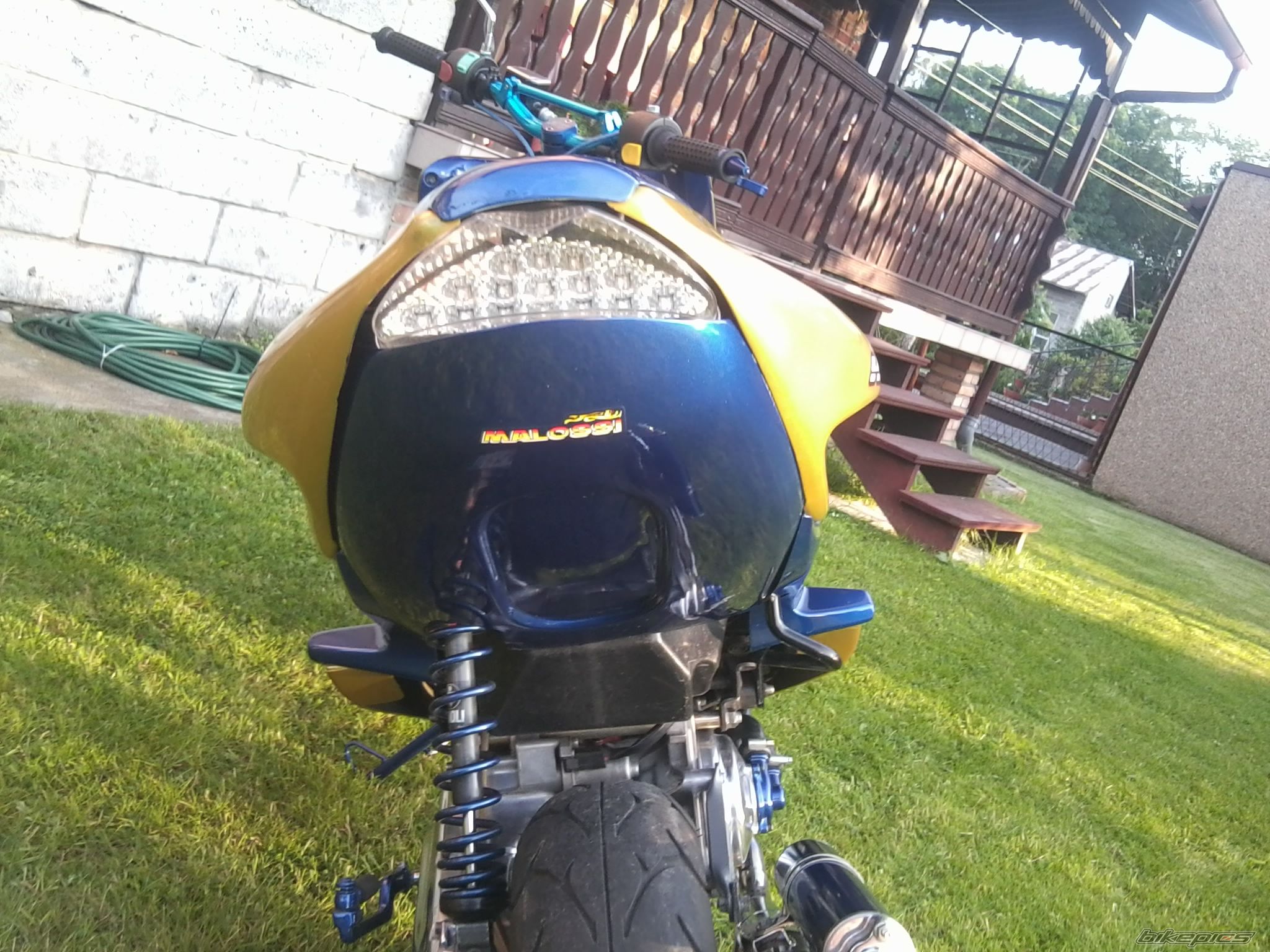 Photo 2446873