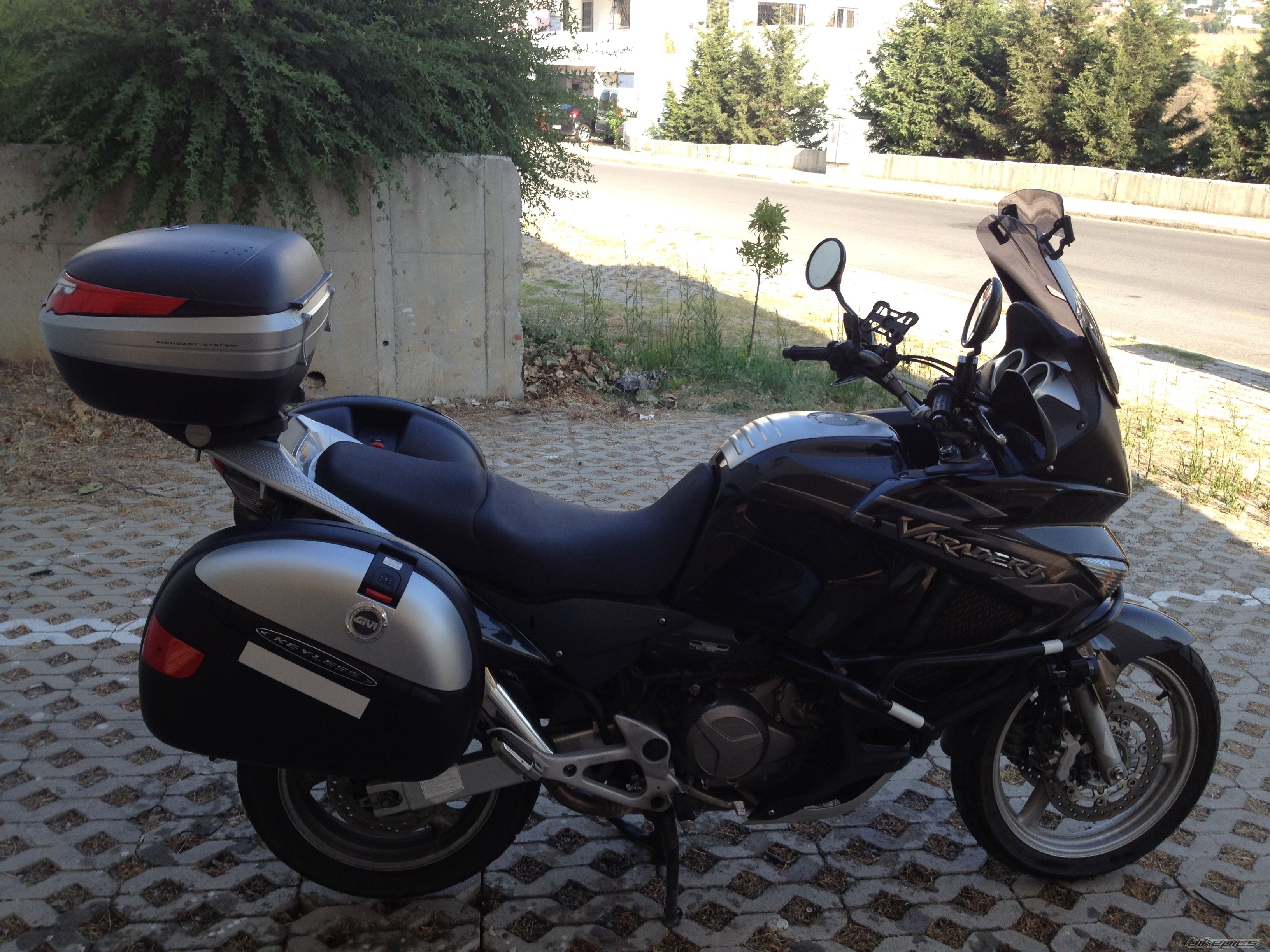 Photo 2447393