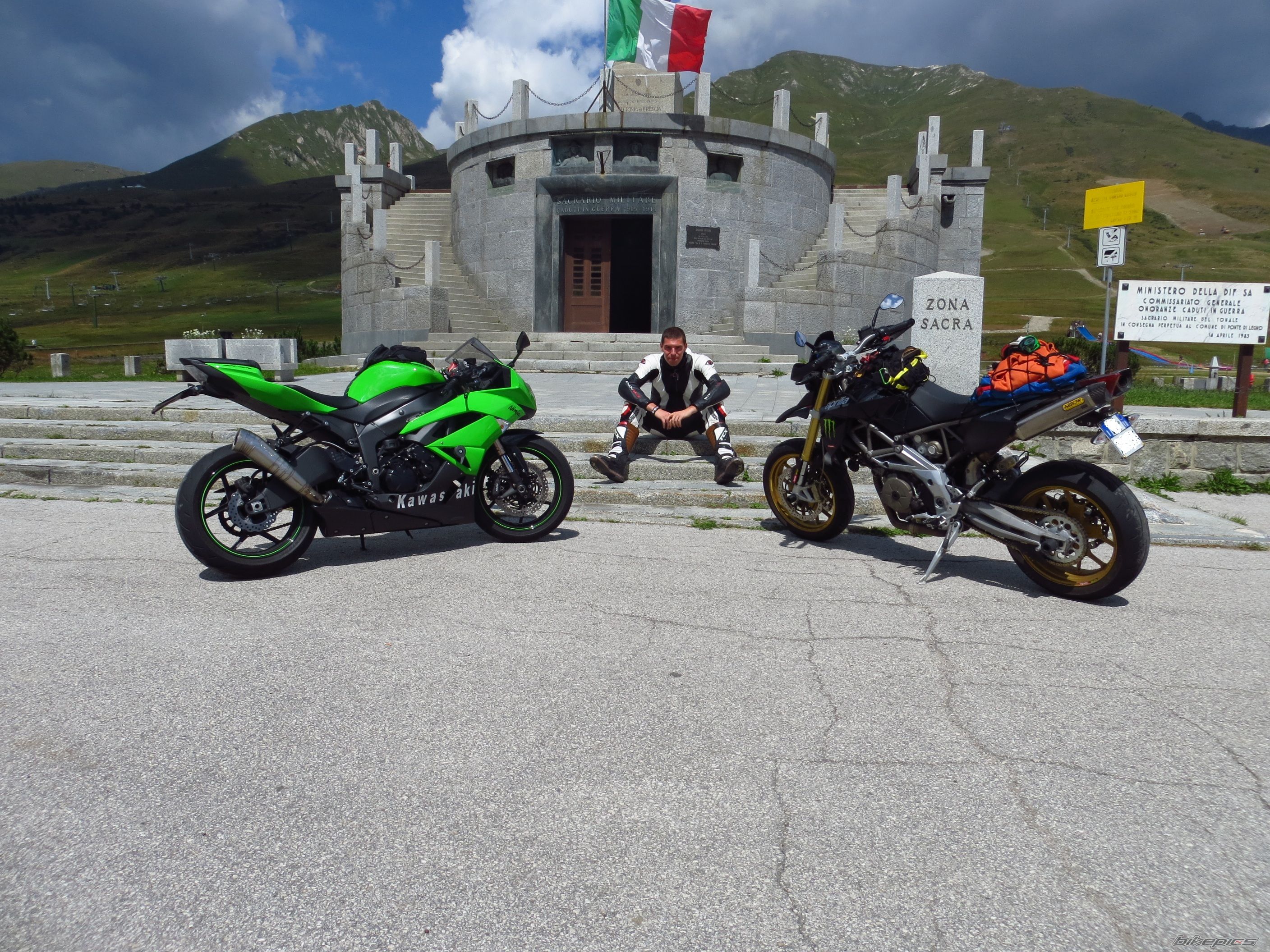Bike Photo 2447650