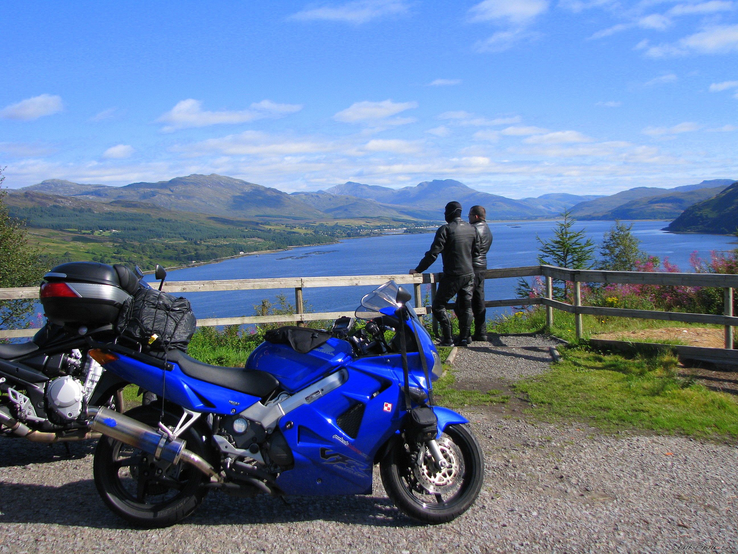 Photo 2448432