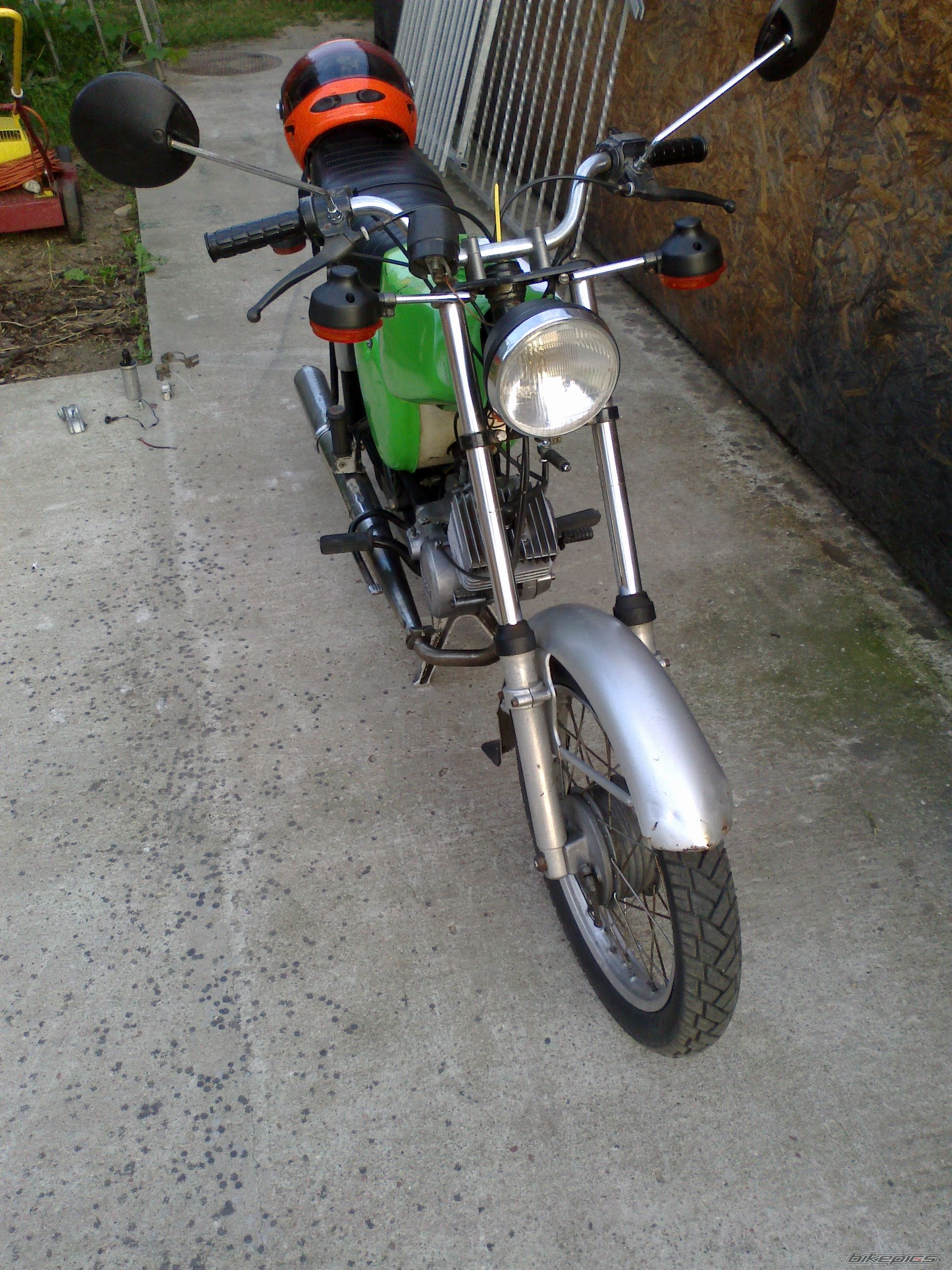Photo 2449097