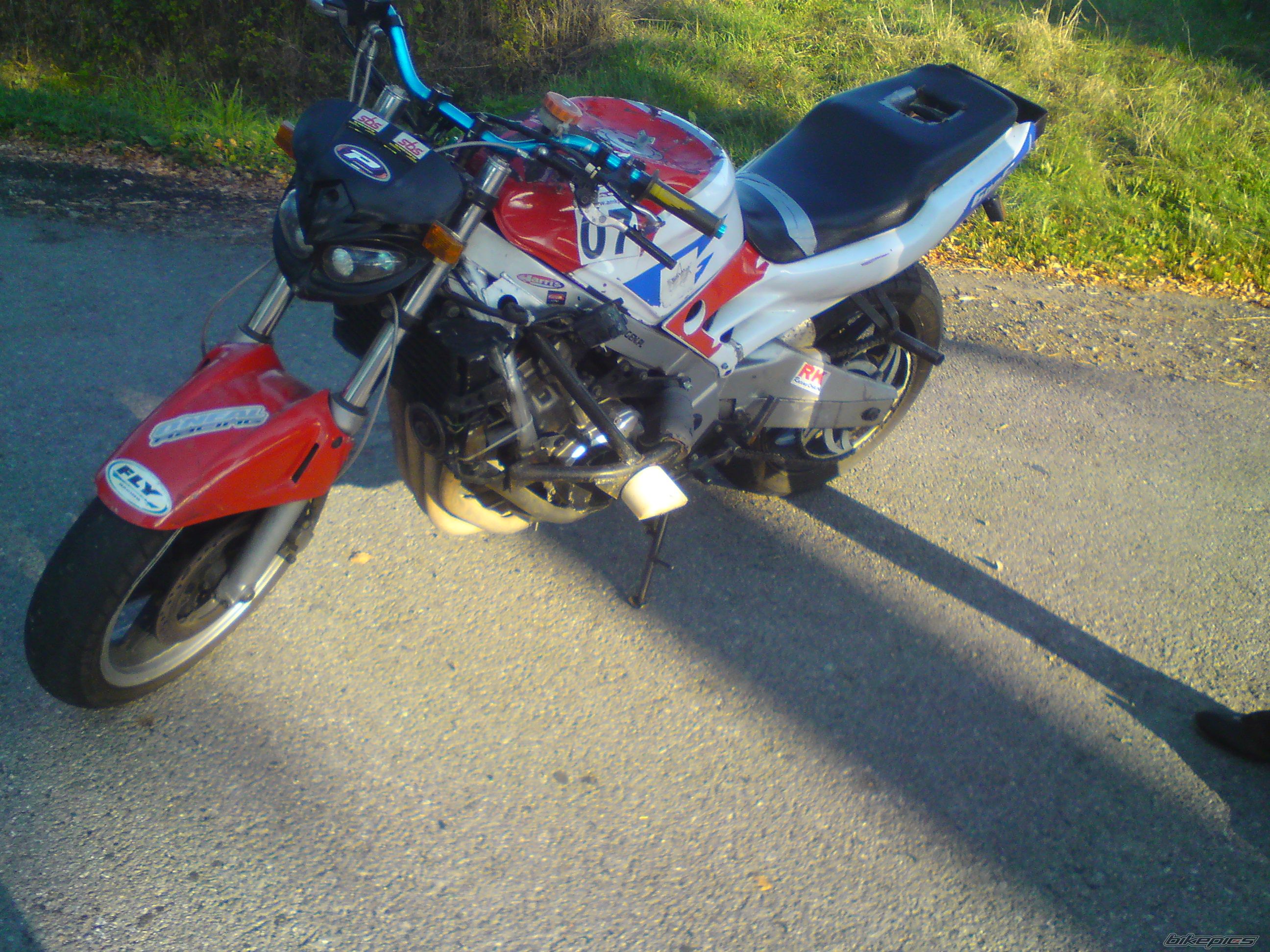 Photo 2449289