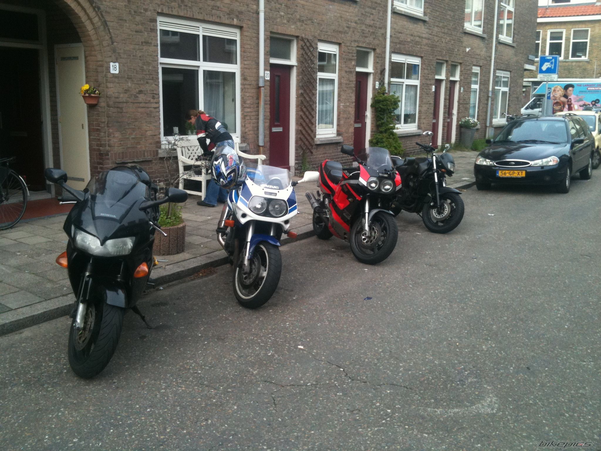 Photo 2449637