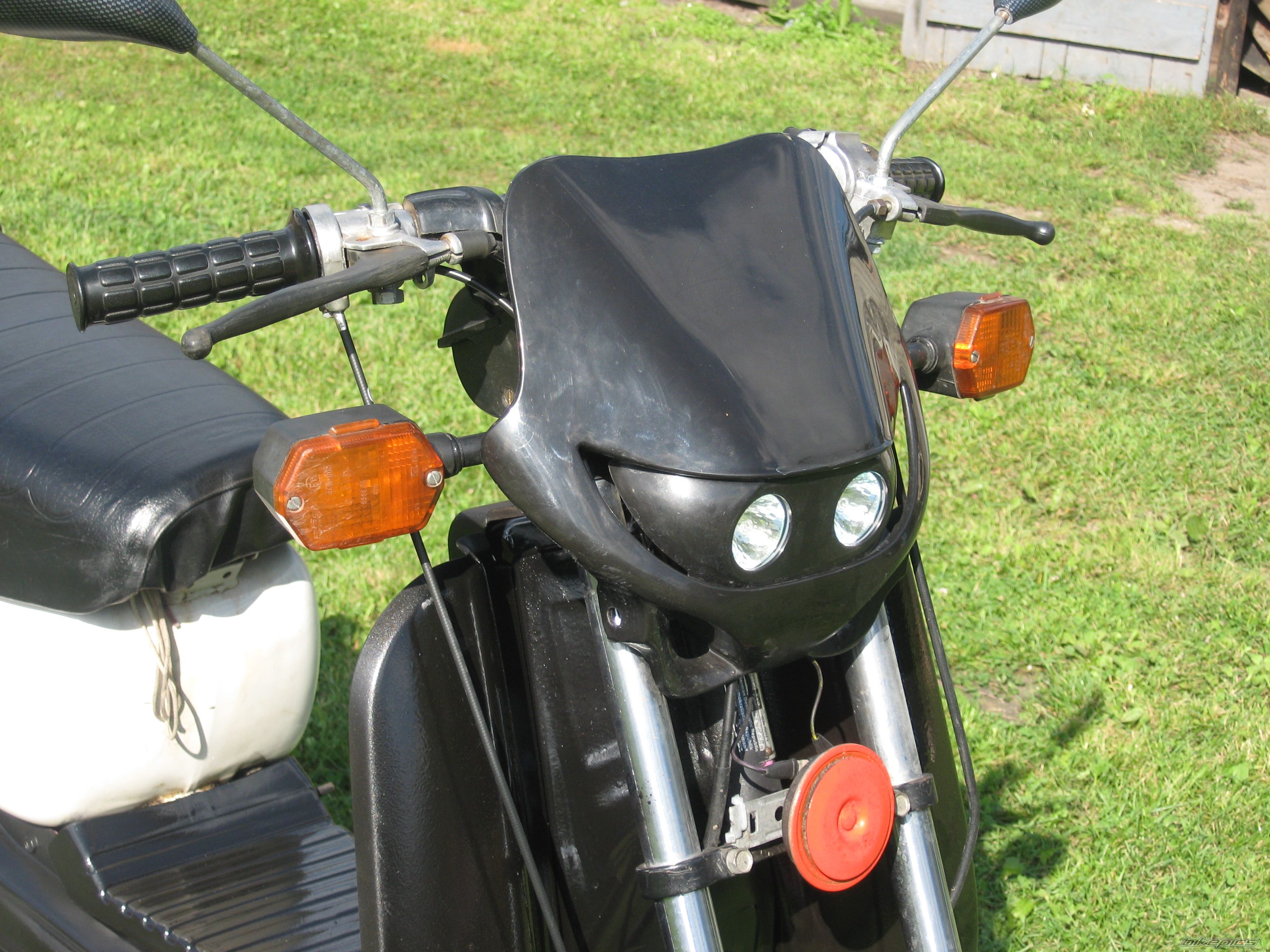 Photo 2450441