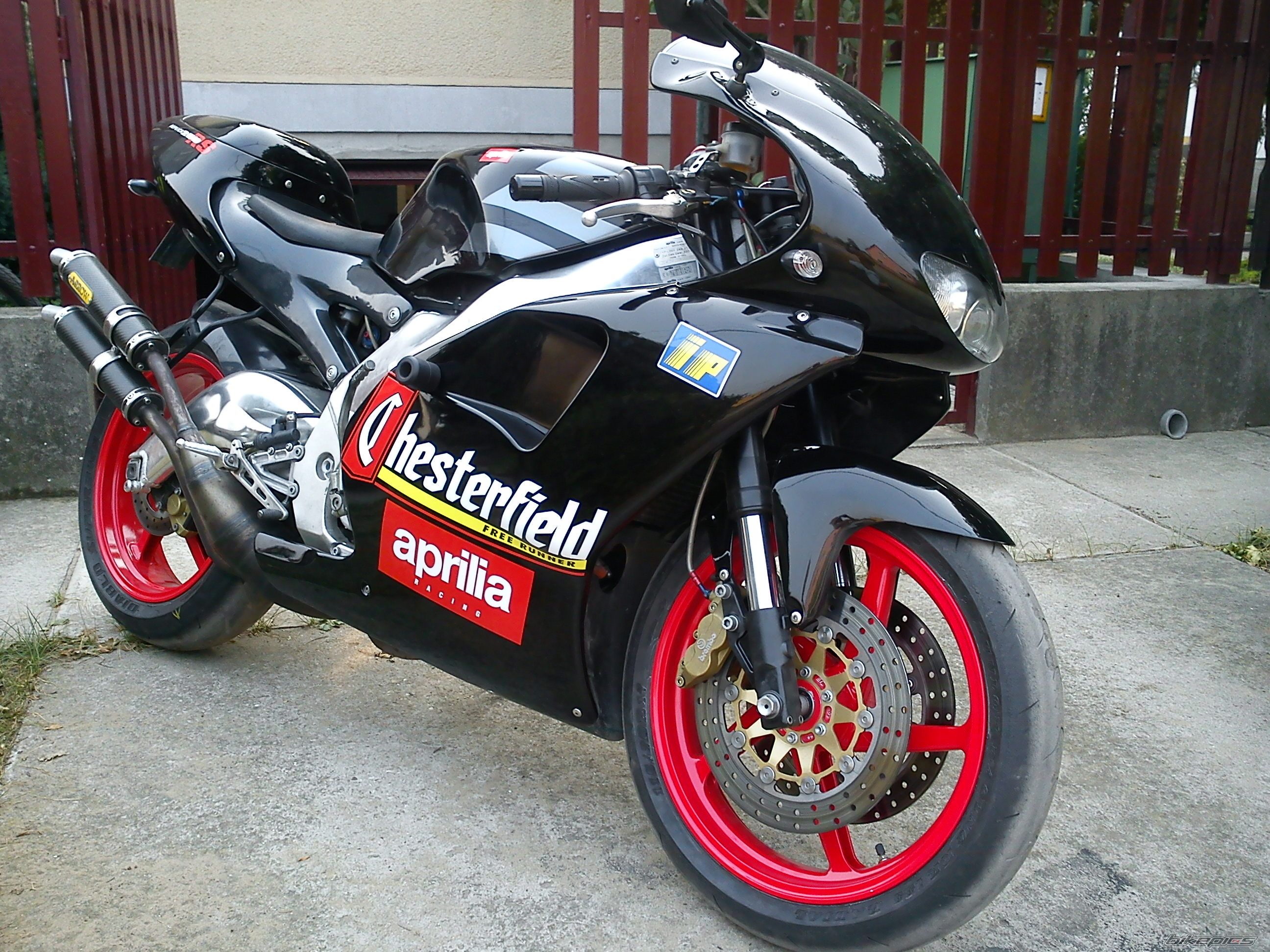Photo 2450664
