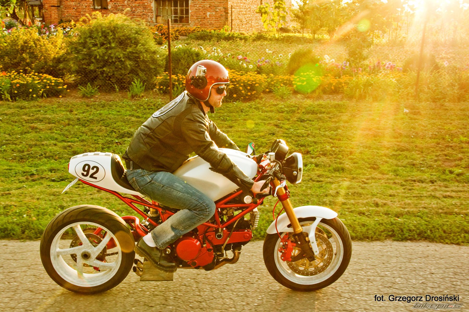Bike Photo 2450829