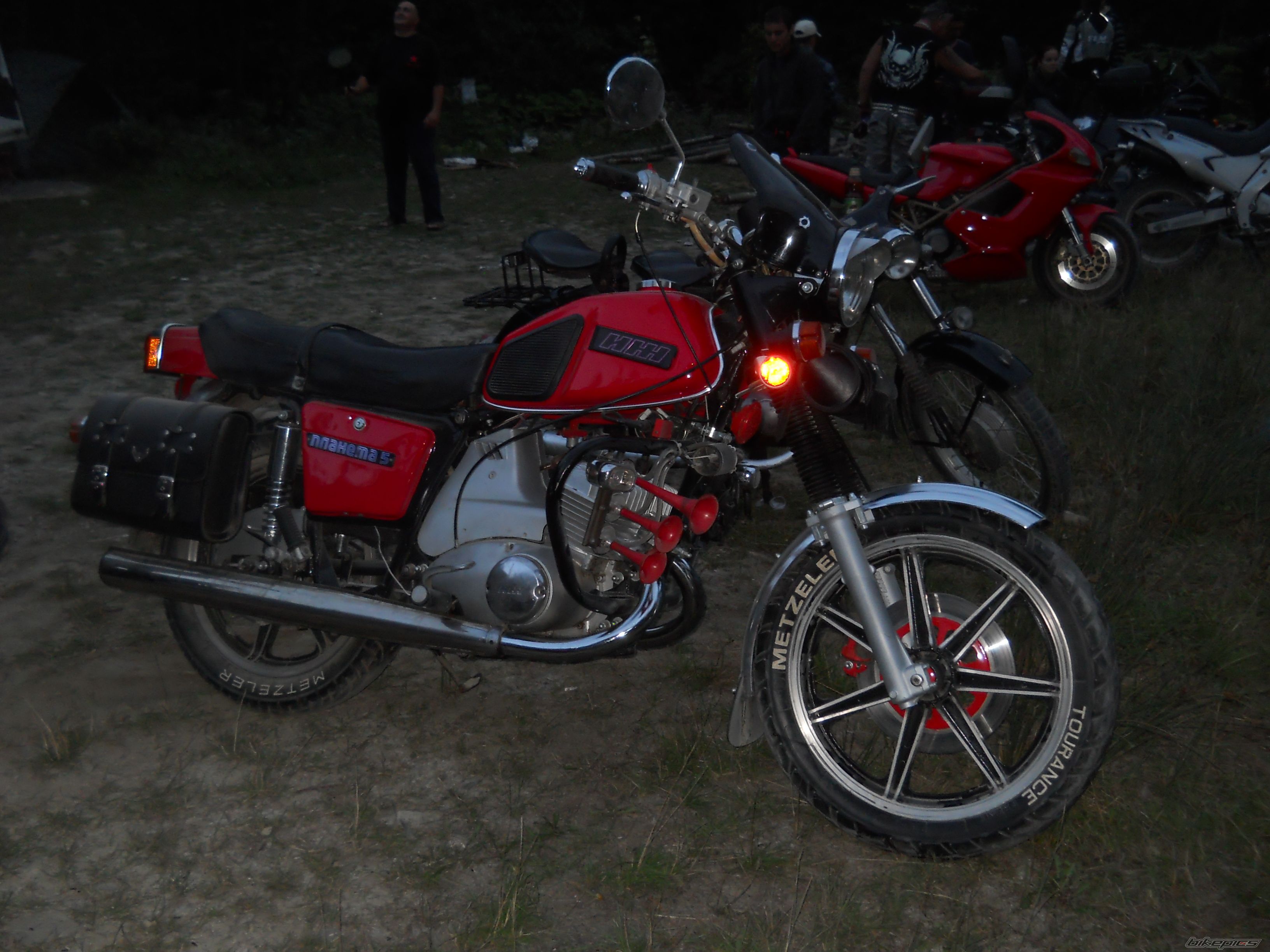 Photo 2450914
