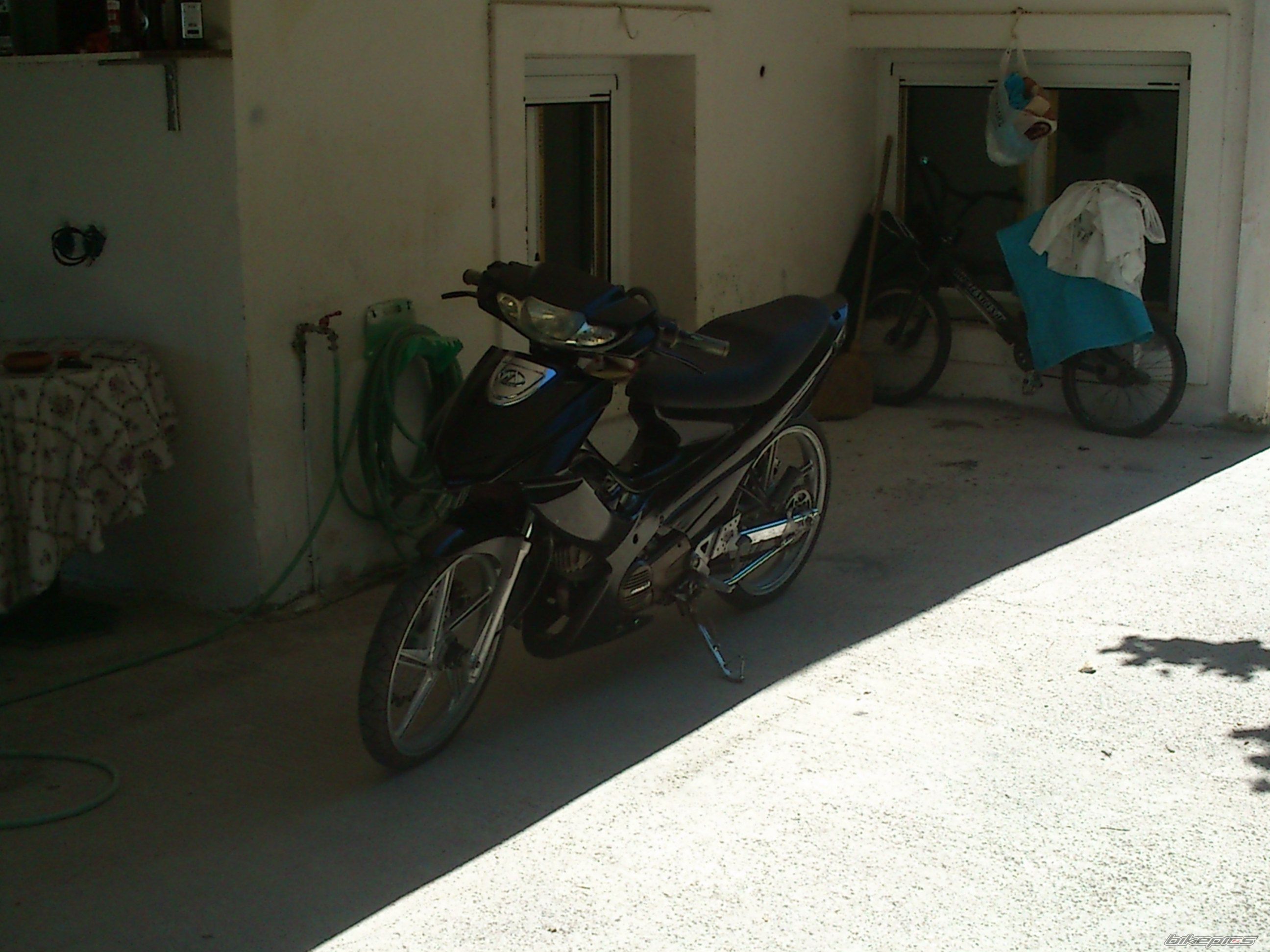 Photo 2450978