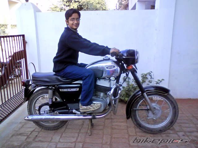 yezdi 250