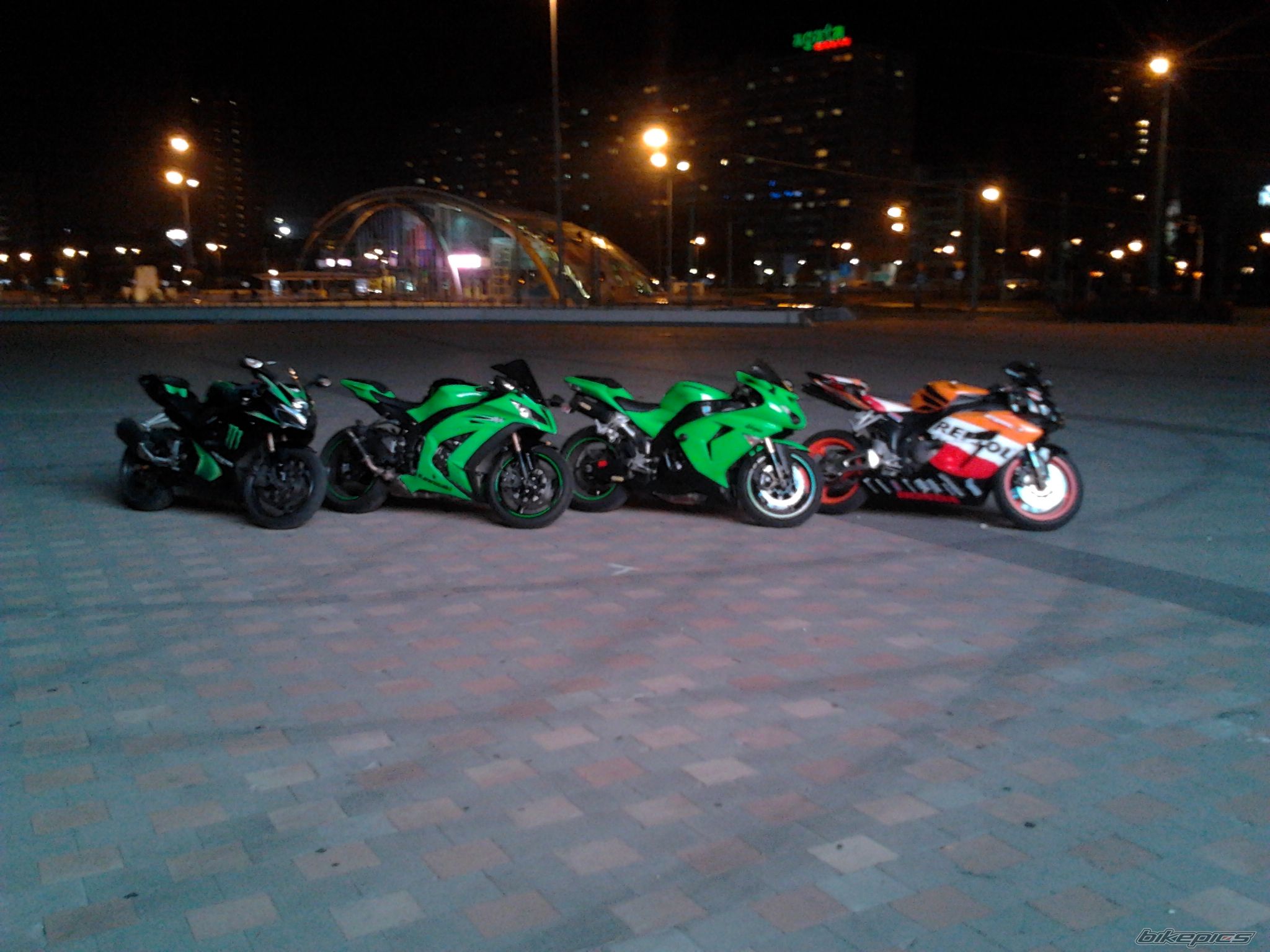 Photo 2451261