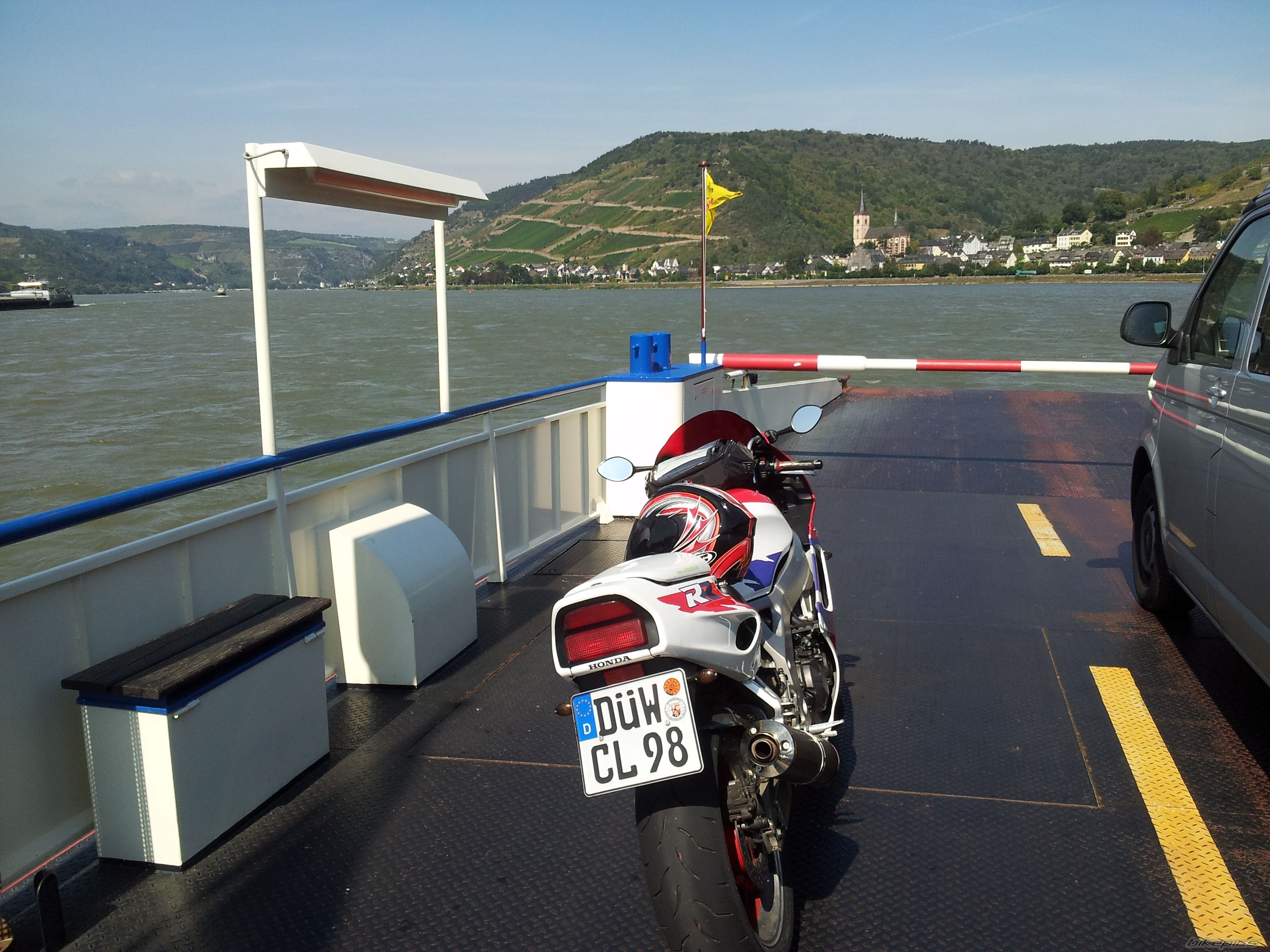 Photo 2451360