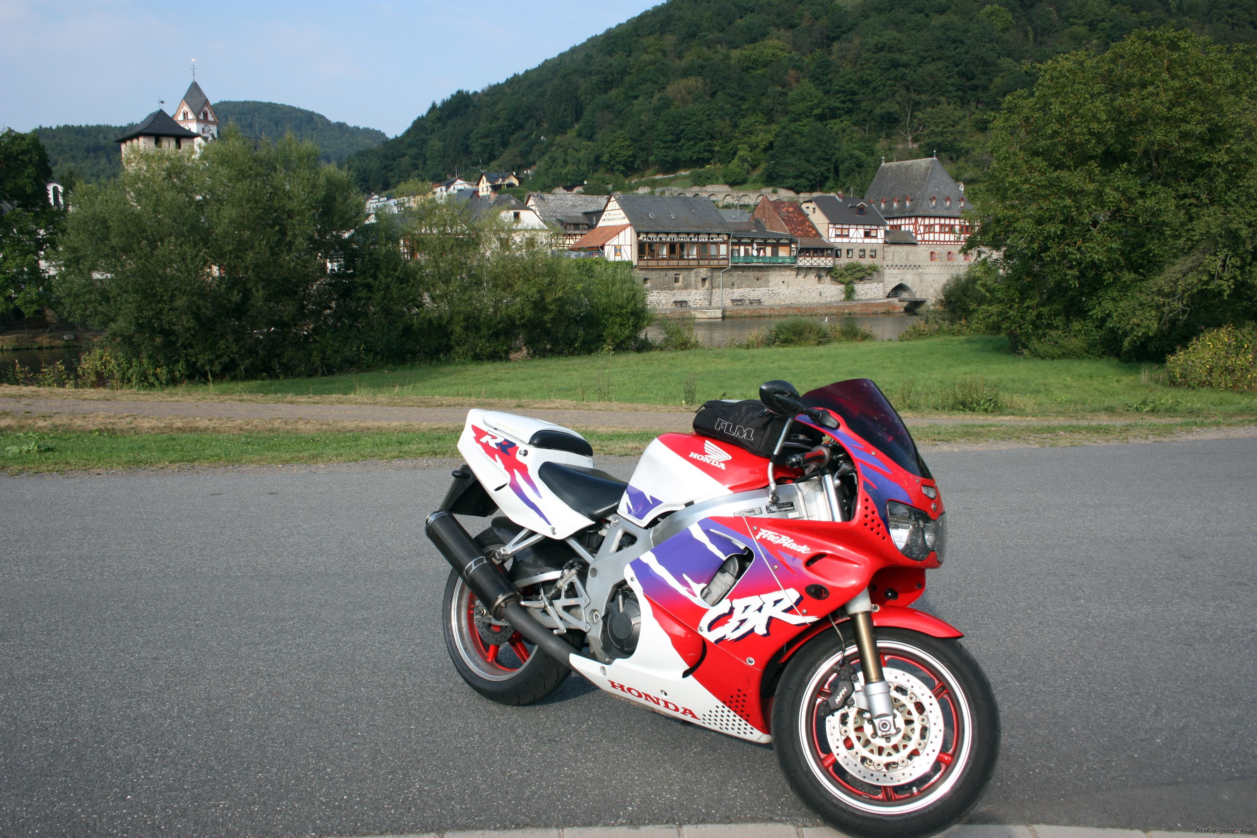 Photo 2451412
