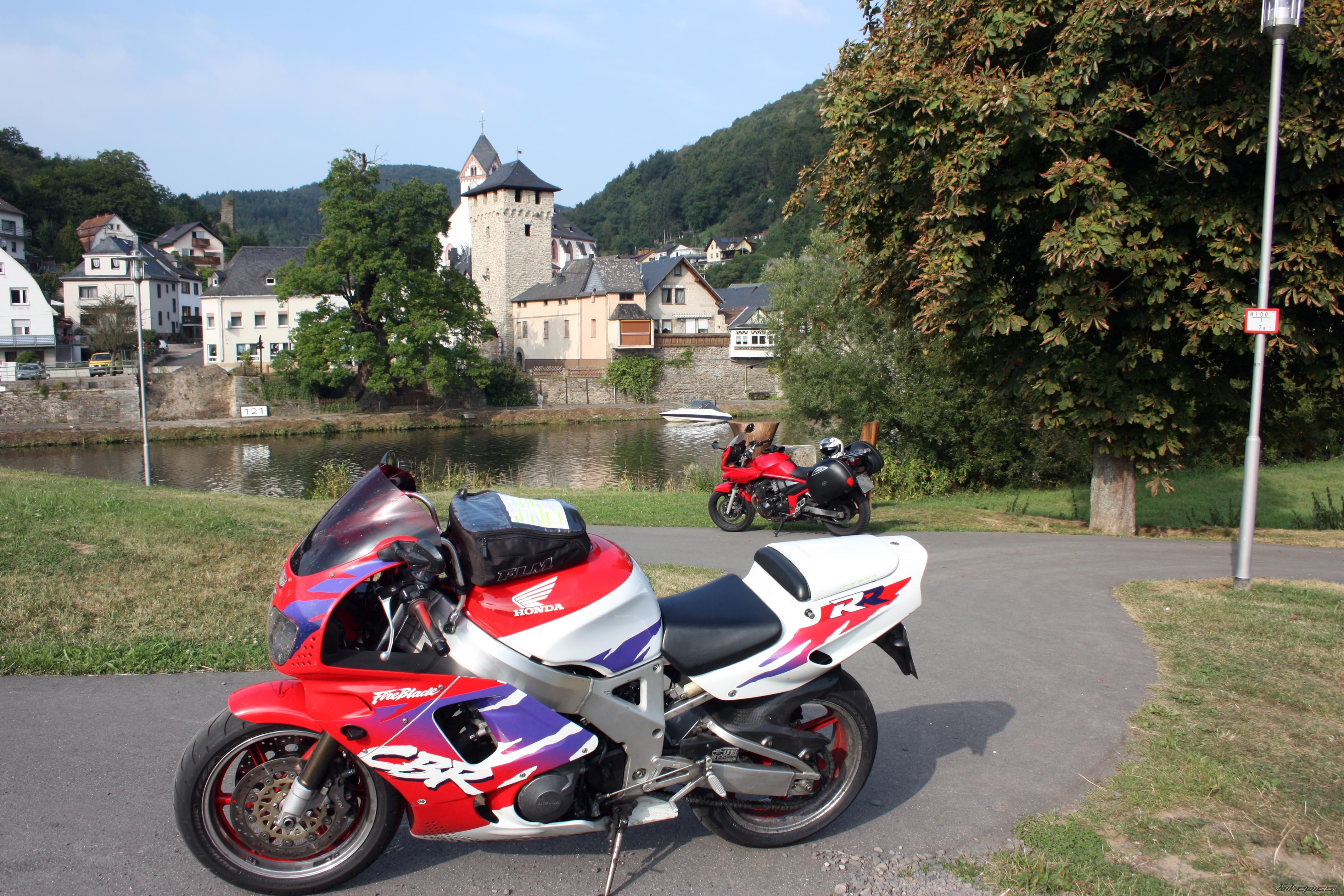 Photo 2451414