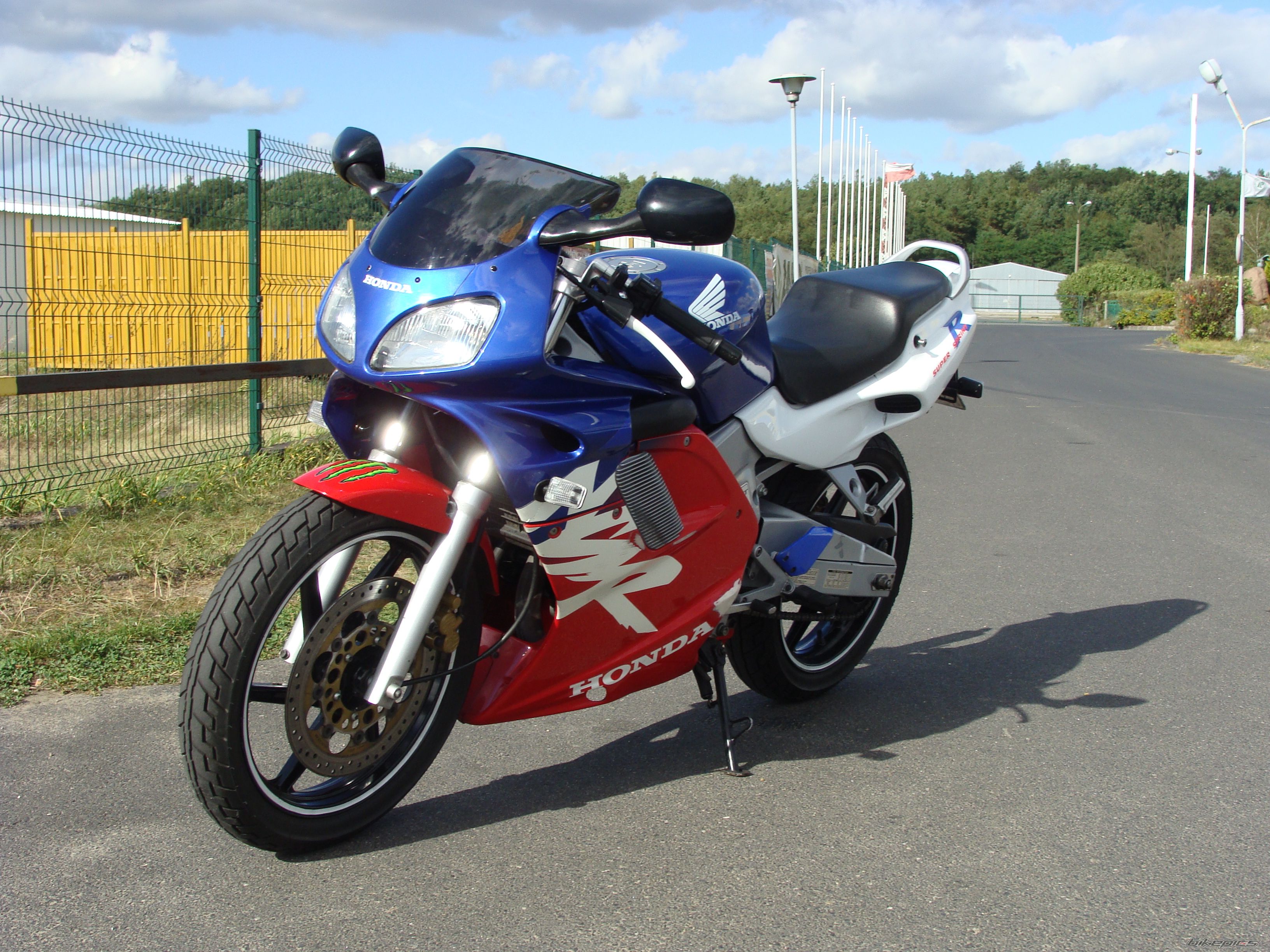 Photo 2452729