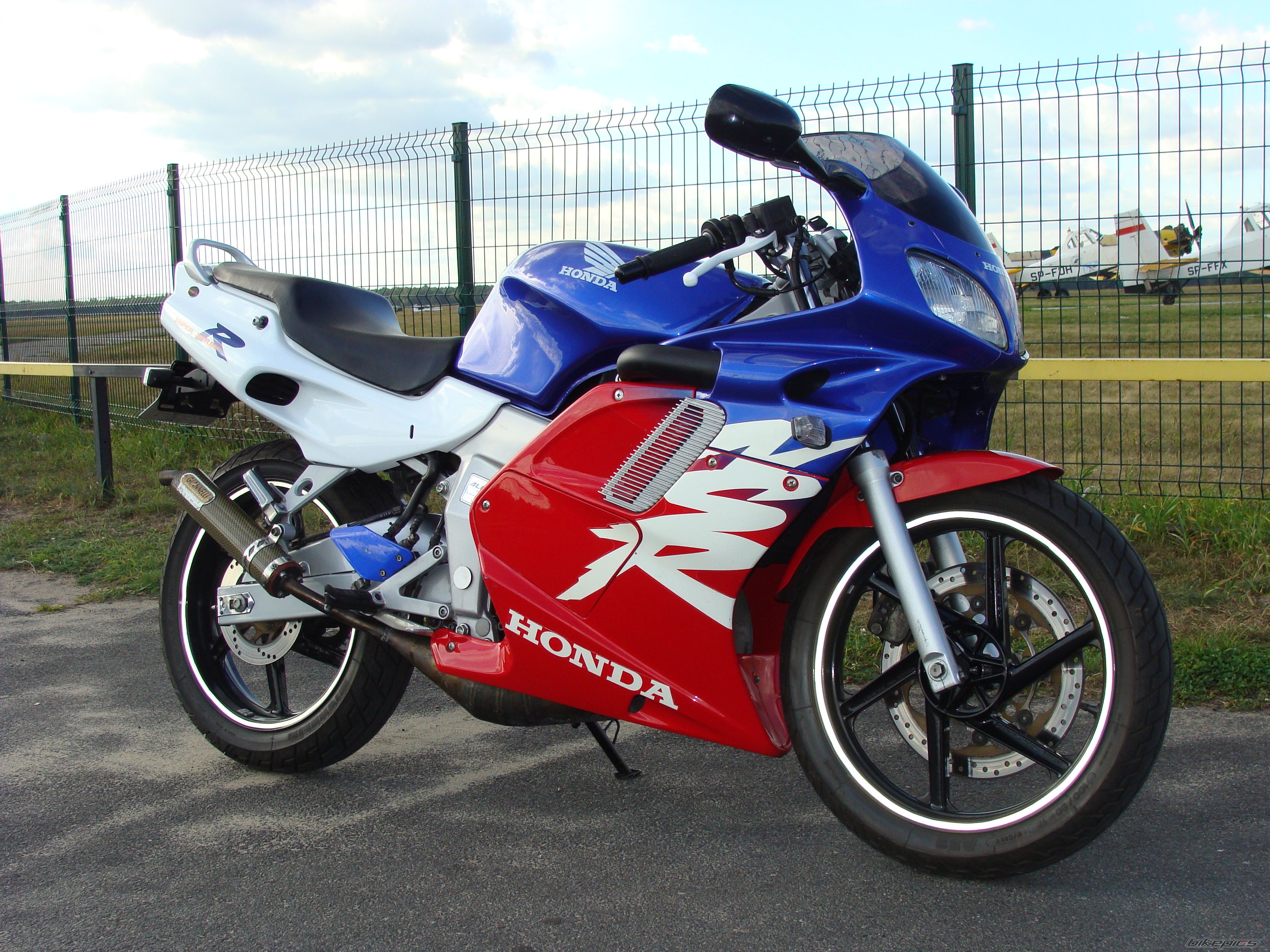 Photo 2452742