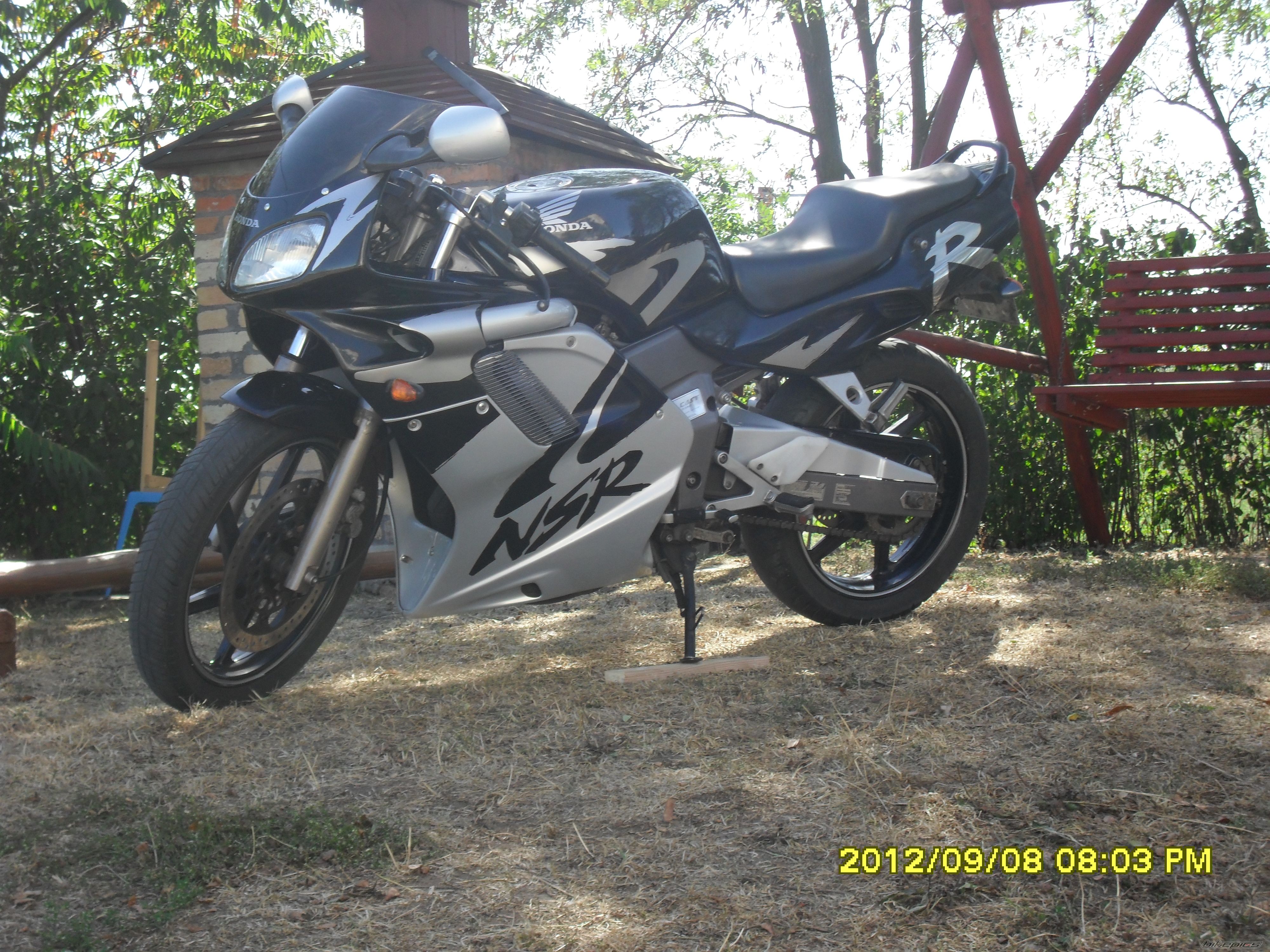 Photo 2453092