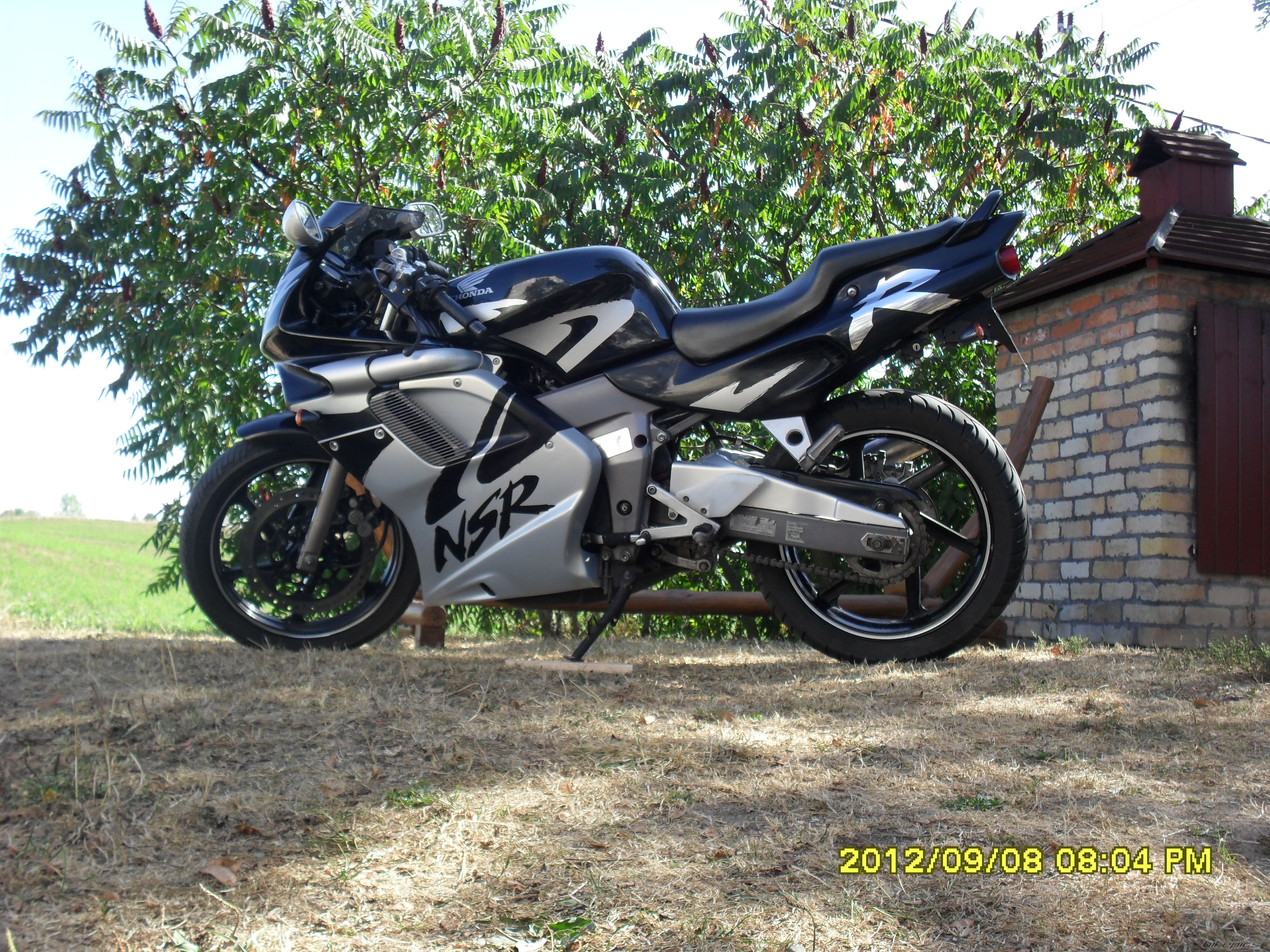 Photo 2453099