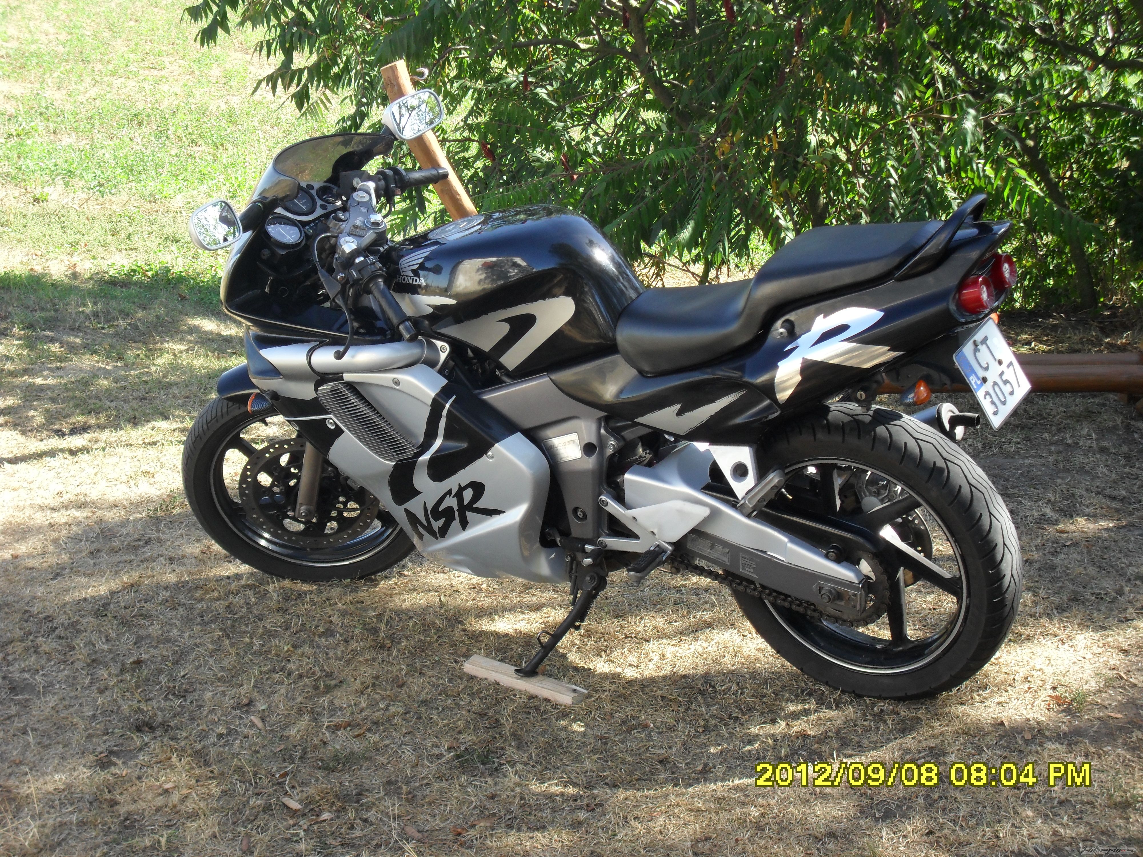 Photo 2453102