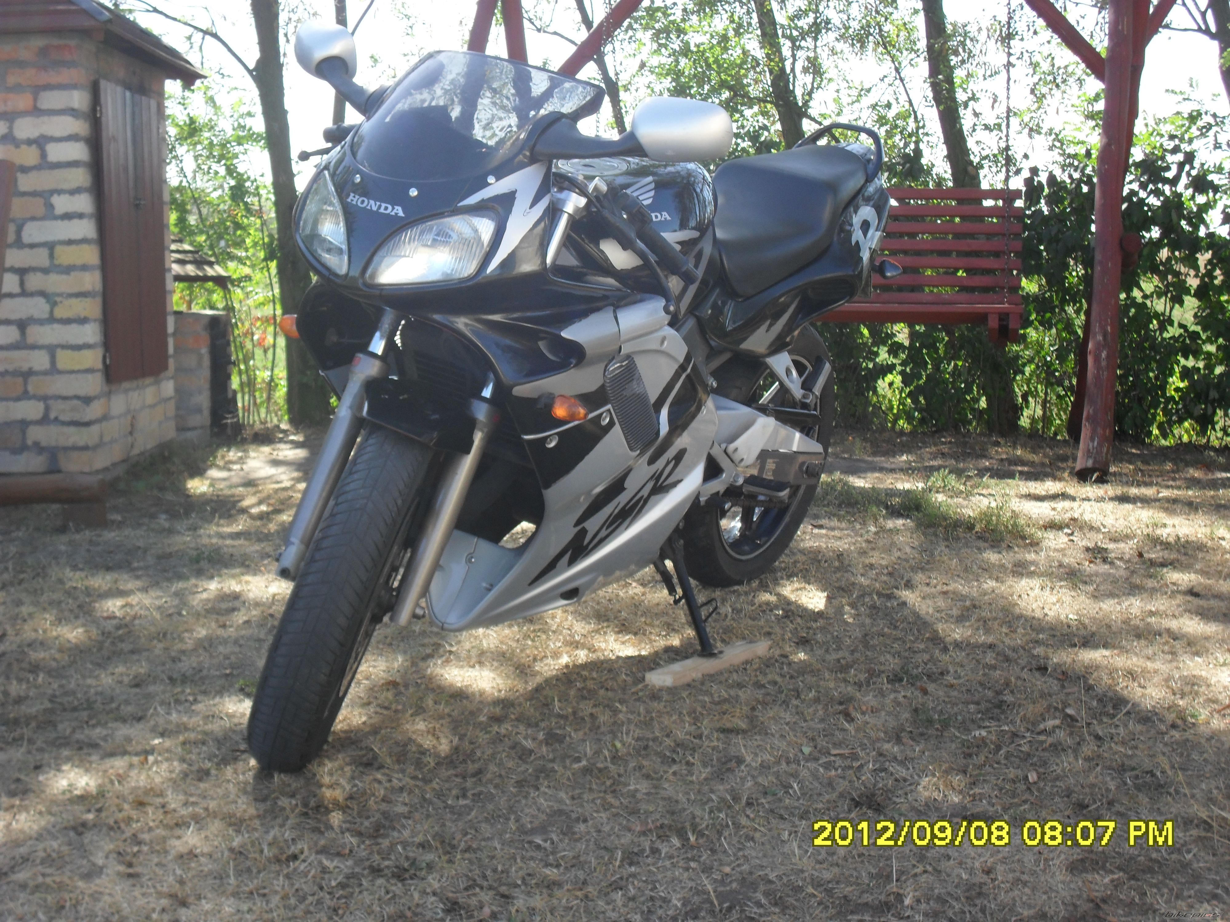 Photo 2453113