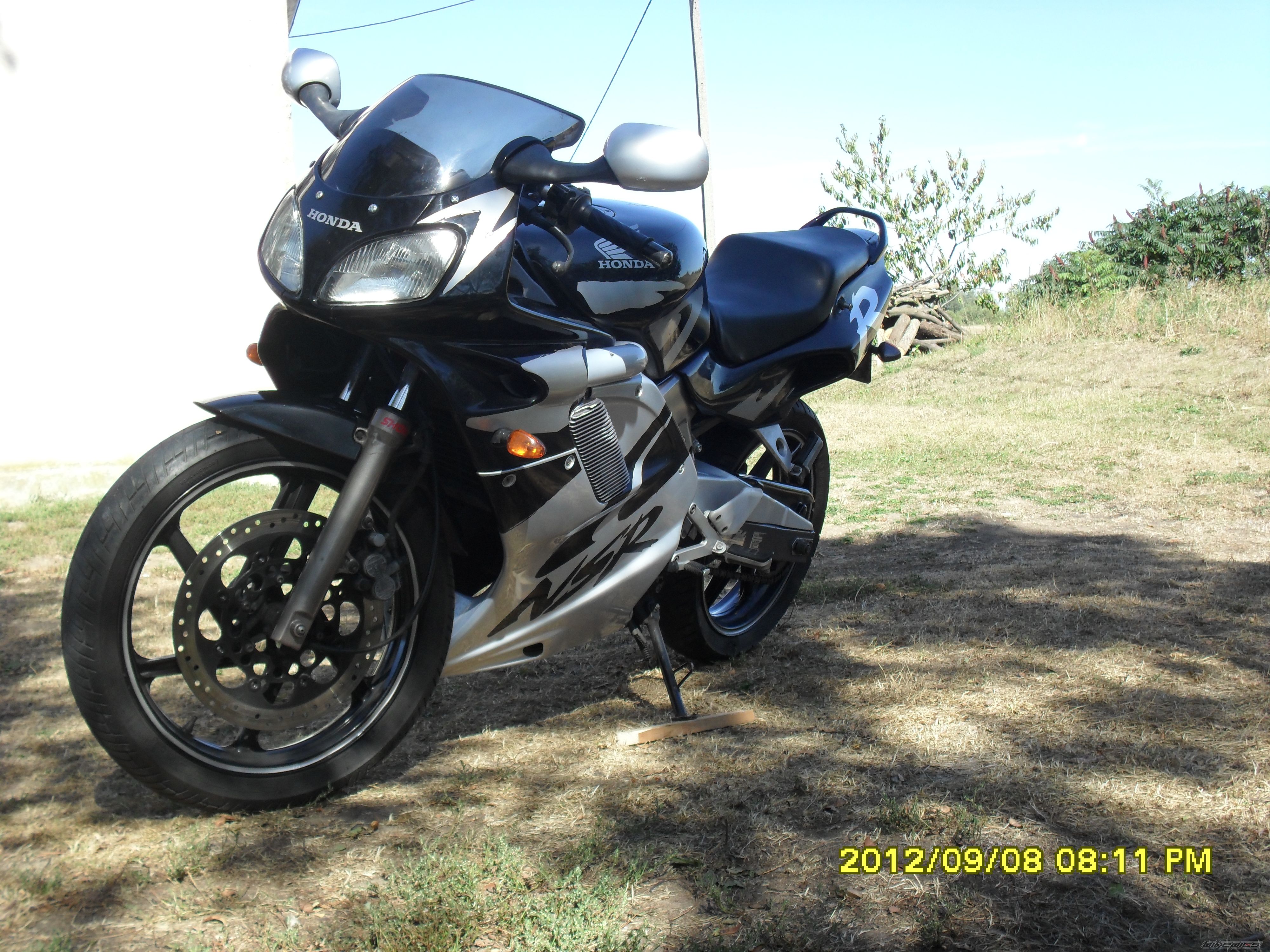 Photo 2453126