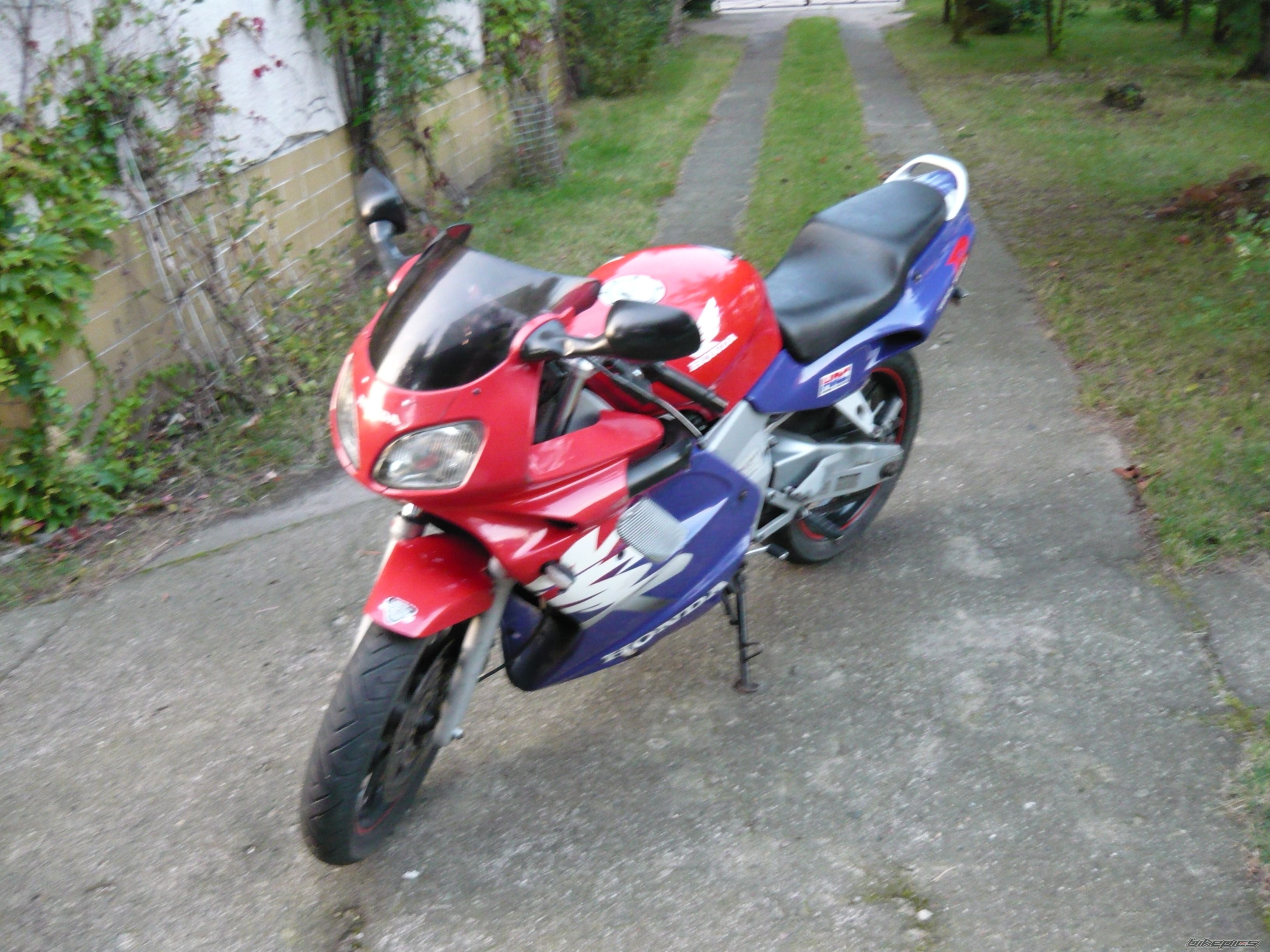 Photo 2453216