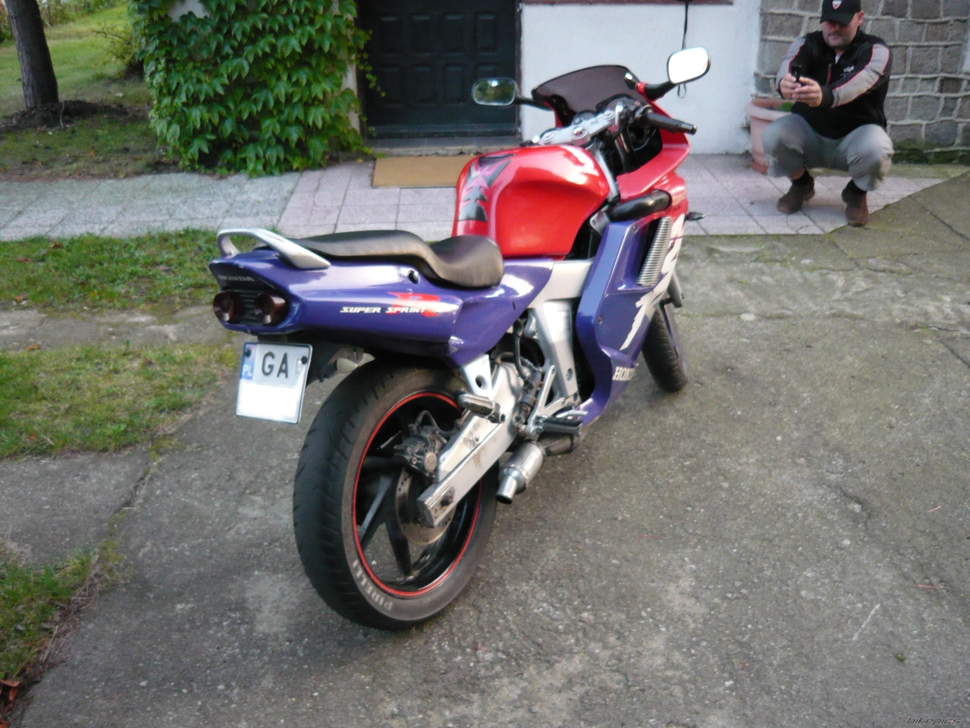 Photo 2453218