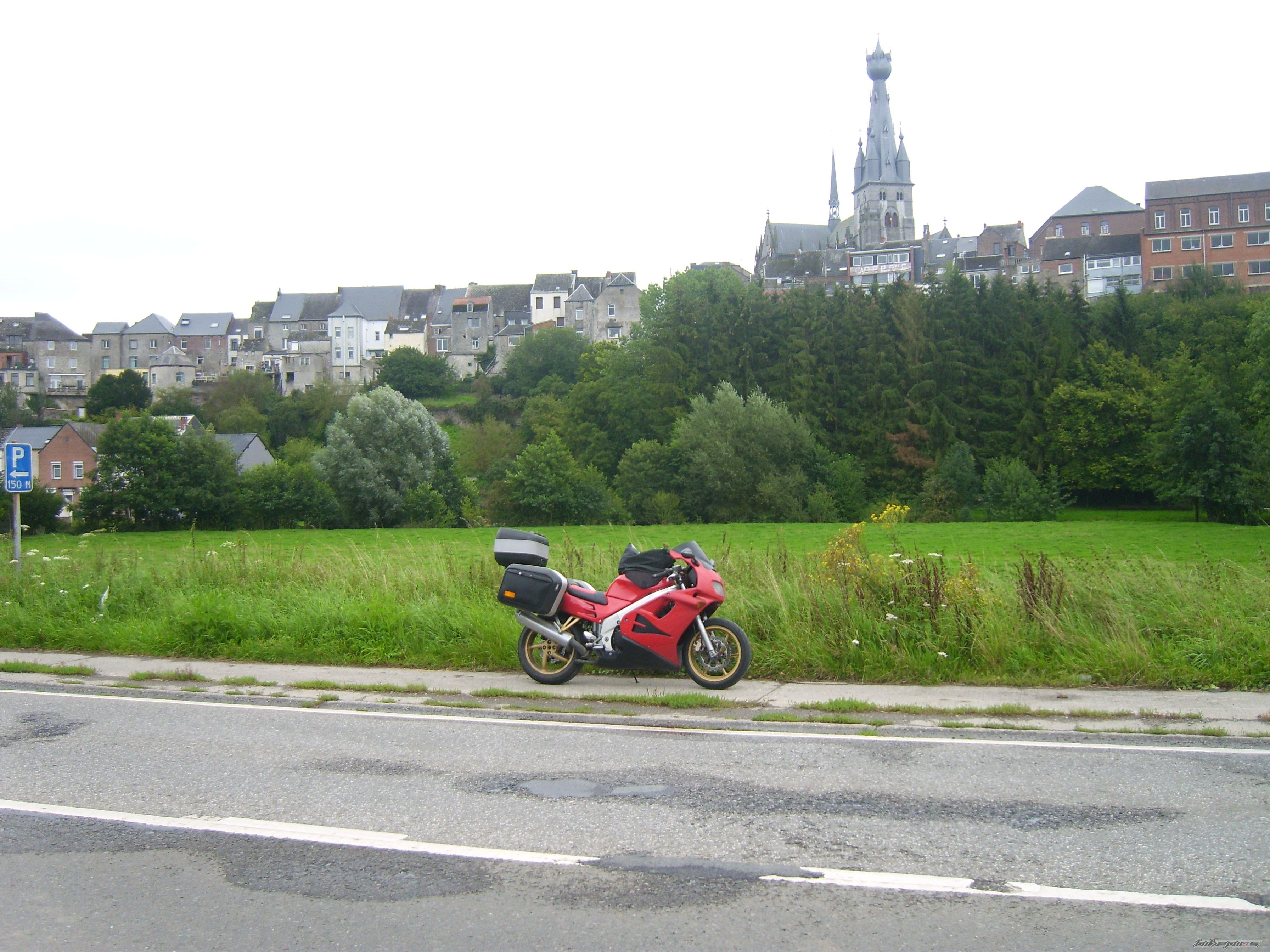 Photo 2453233