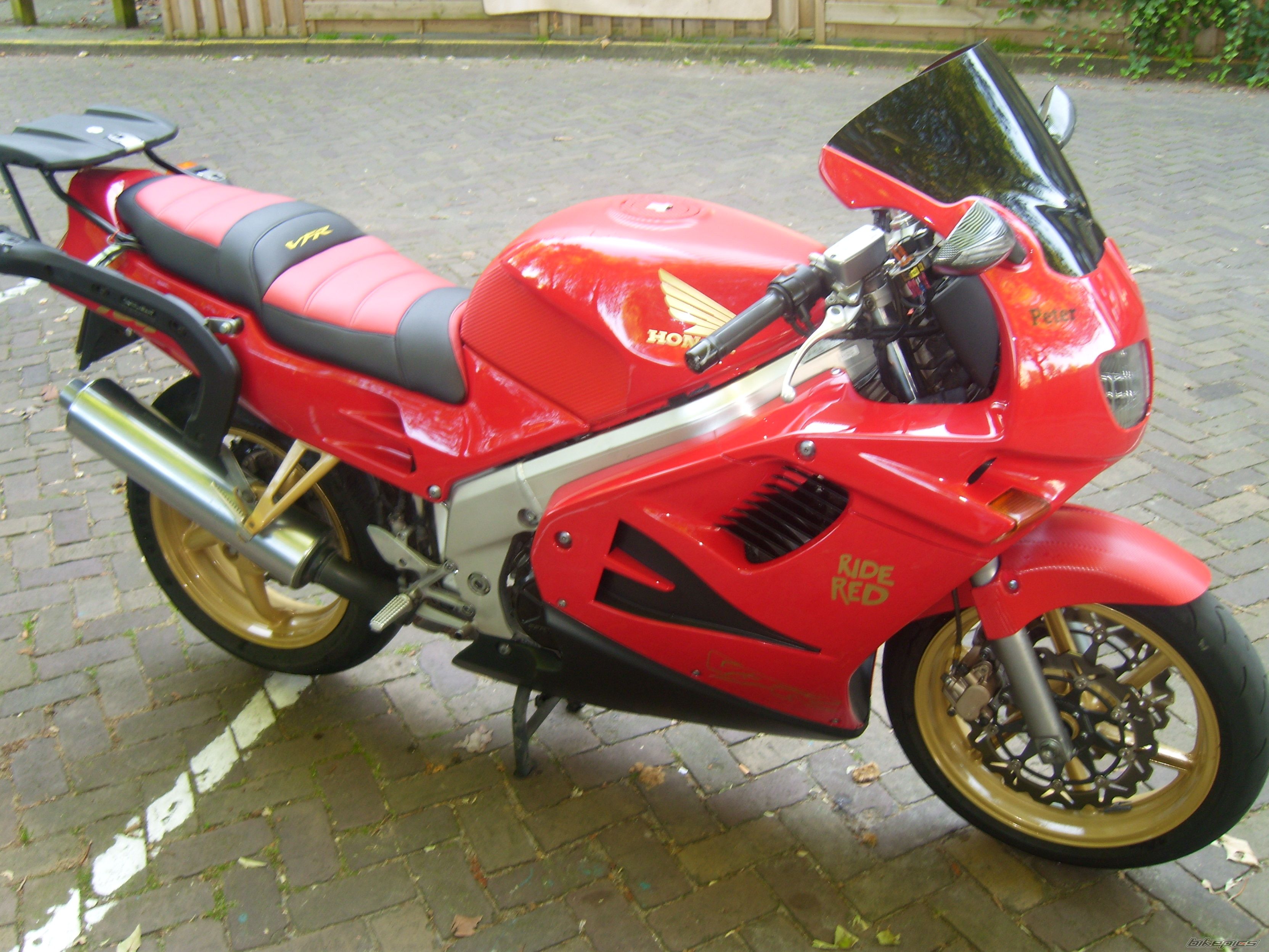 Photo 2453234