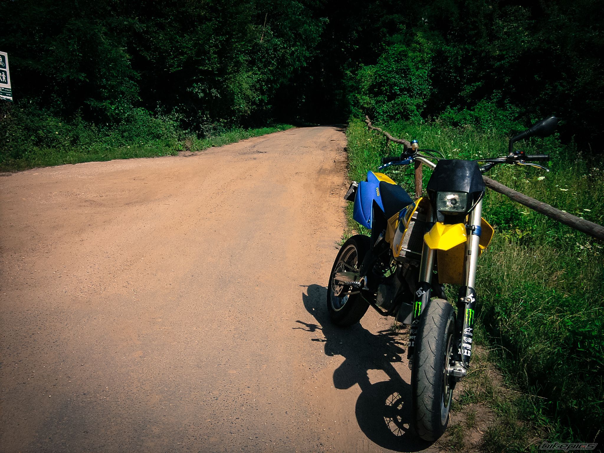 Photo 2453268