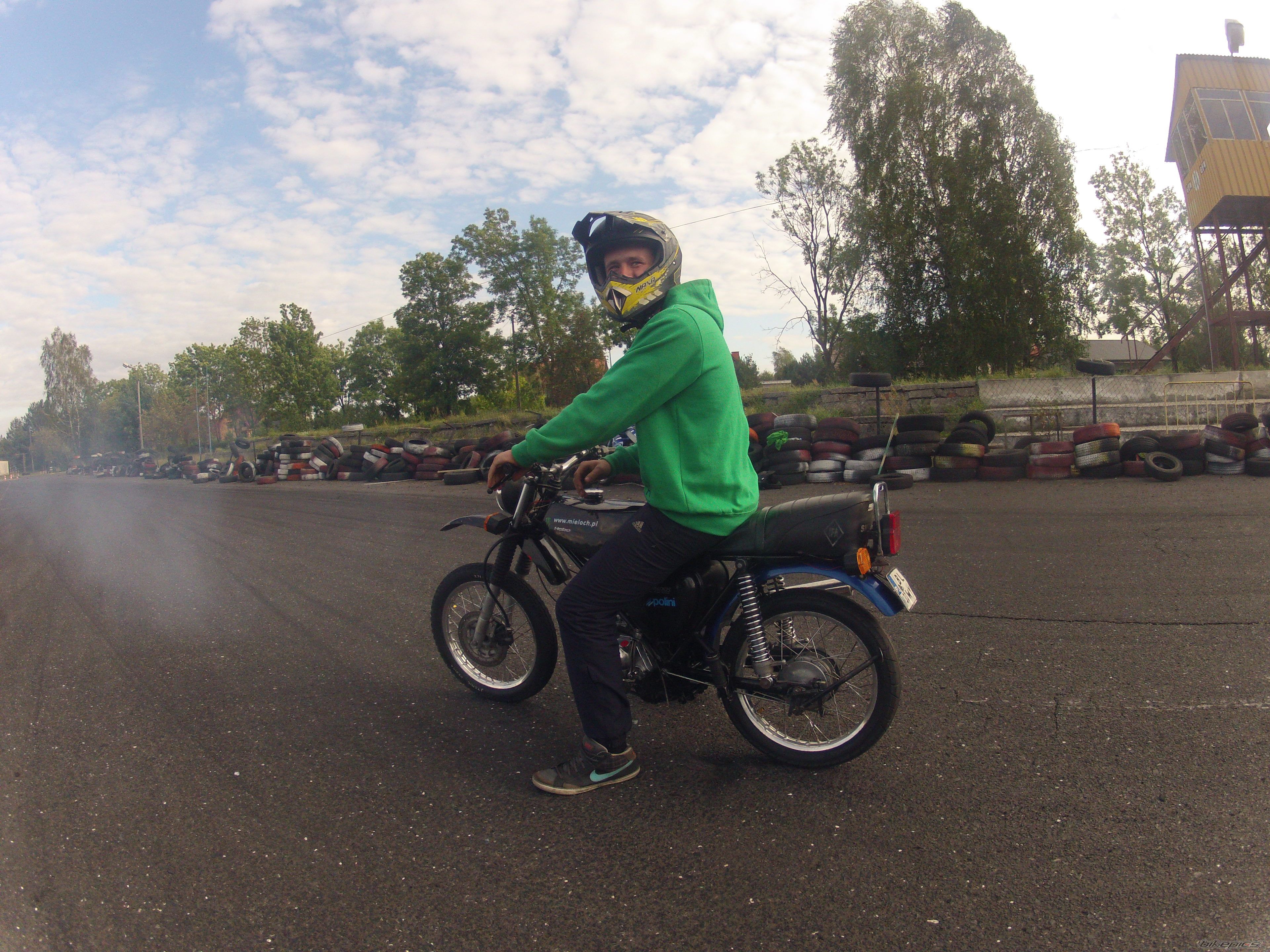 Photo 2453369