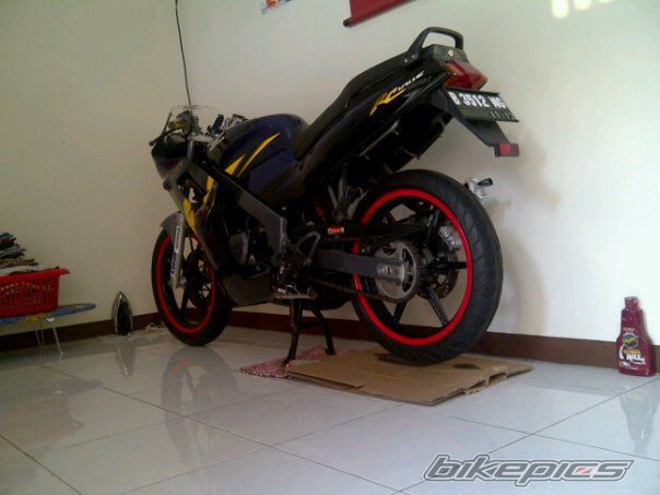 Photo 2453492