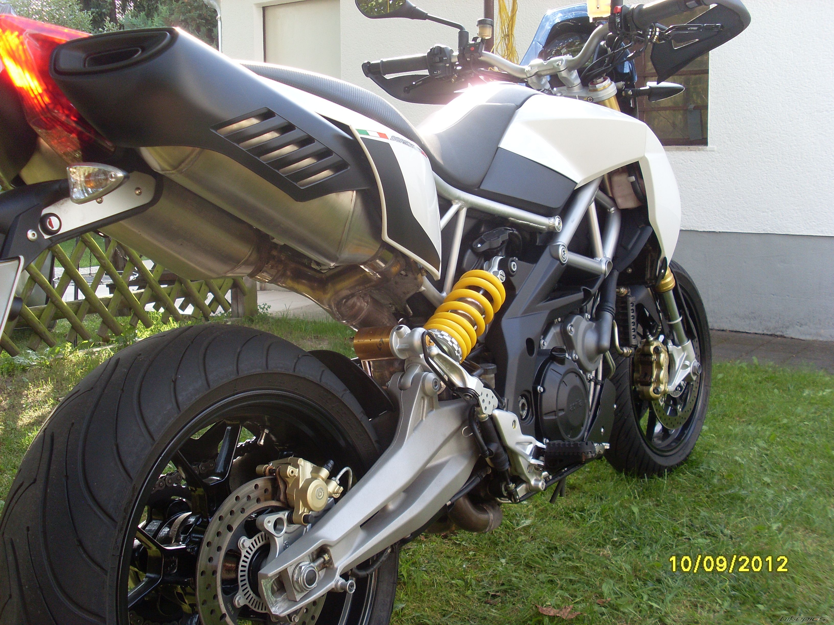 Photo 2453632